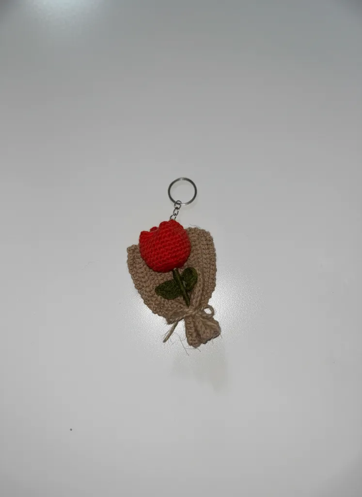 Red Rose Bouquet Knitted Keychain - Special Design Gift