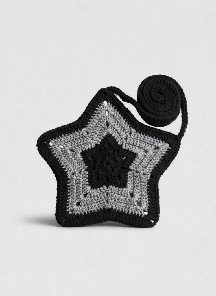 Siyah ve Gri Yıldız Motifli Örgü Çanta - Omuz Askılı - El Emeği