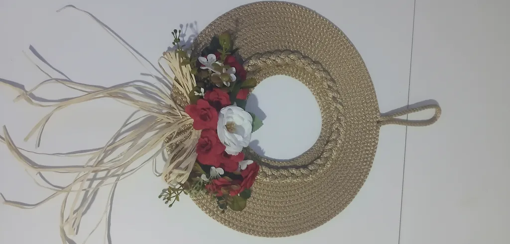 Hasır İpten Çiçekli Dekoratif Kapı Süsü - El Emeği