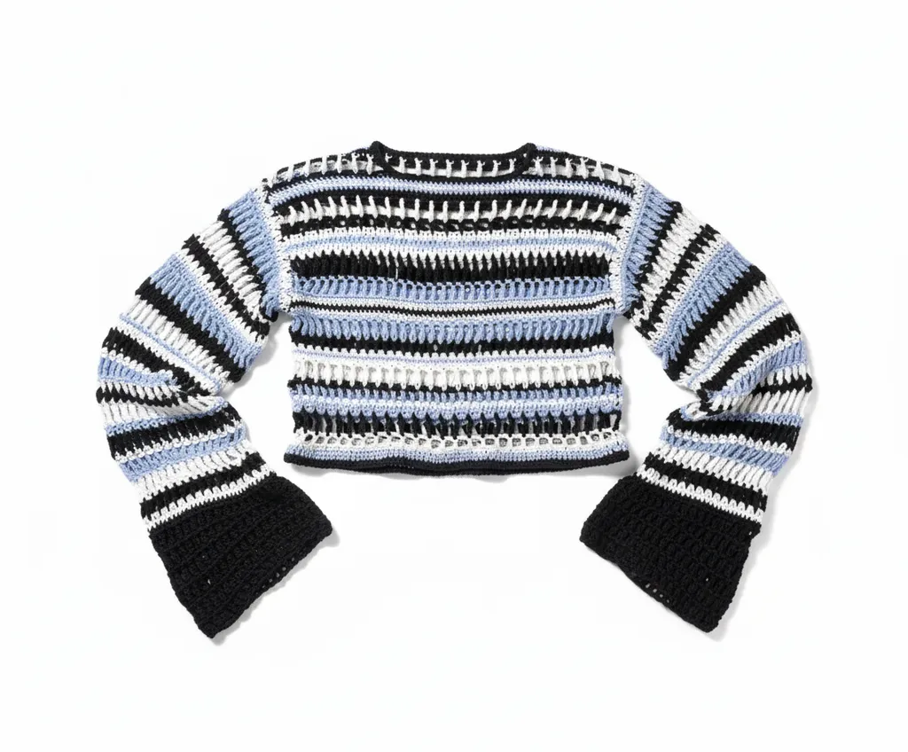 Siyah, Beyaz ve Mavi Çizgili Örgü Crop Top Bluz - Uzun Kollu