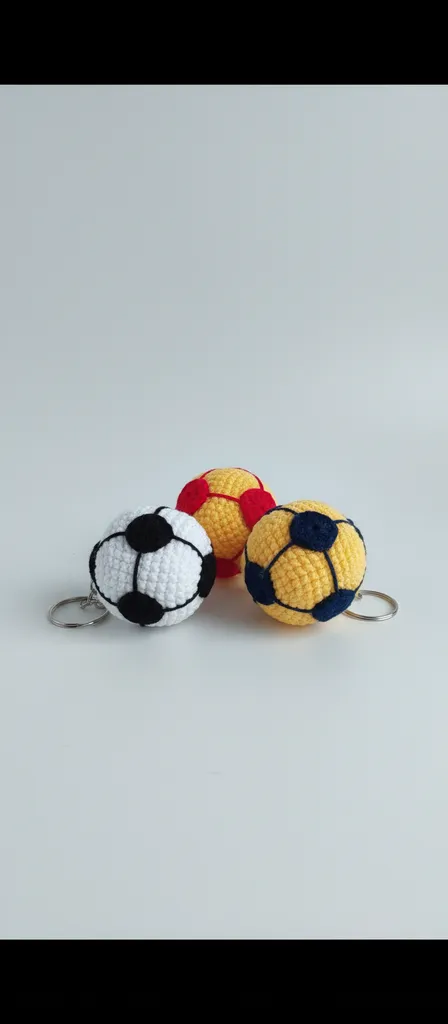 Crochet Football Keychain - Galatasaray Themed Amigurumi