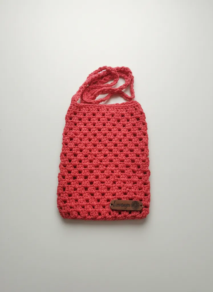 Kırmızı Örgü Çapraz Omuz Çantası - Küçük Boy ve El Emeği