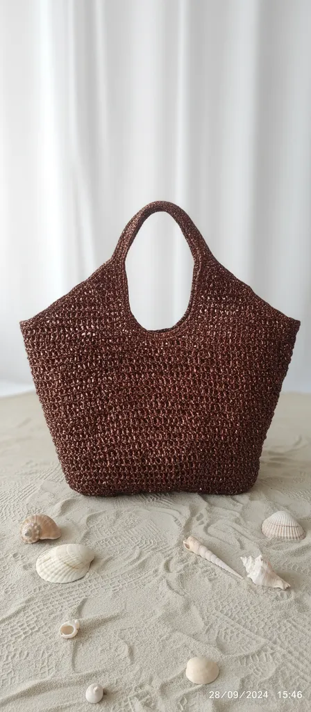 Bronz Metalik İp Örgü Plaj Çantası - Geniş Hacimli ve Şık Tasarım