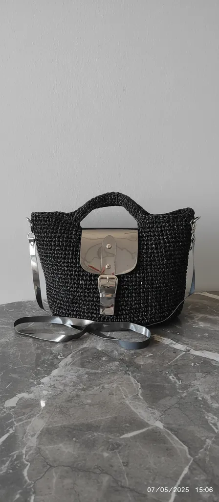 Siyah Kağıt İp Örgü Omuz ve El Çantası - Metalik Detaylı Gece Çantası
