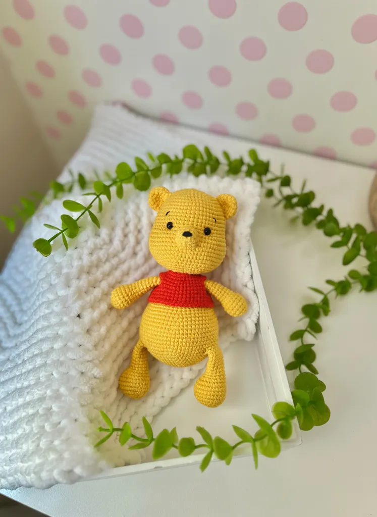 Sarı Winnie the Pooh Amigurumi Oyuncak Bebek - El Emeği Örgü