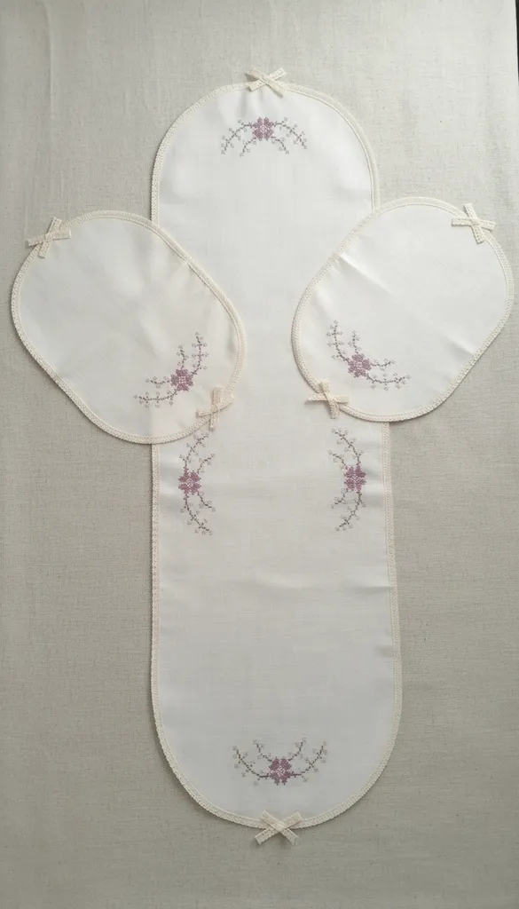 Etamin İşlemeli Oda Takımı - Krem Renk ve El Emeği Detaylı