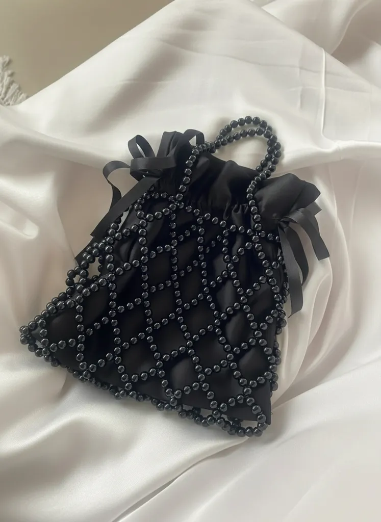 Siyah Boncuk Detaylı Büzgülü Kumaş Çanta - Özel Tasarım Şık Çanta