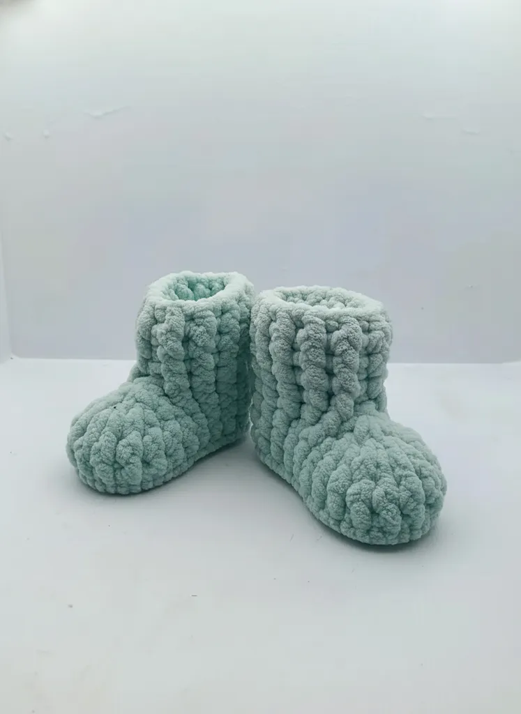 Erkek Bebek Yeşil Örme Kaydırmaz Tabanlı Patik 16-17 Numara