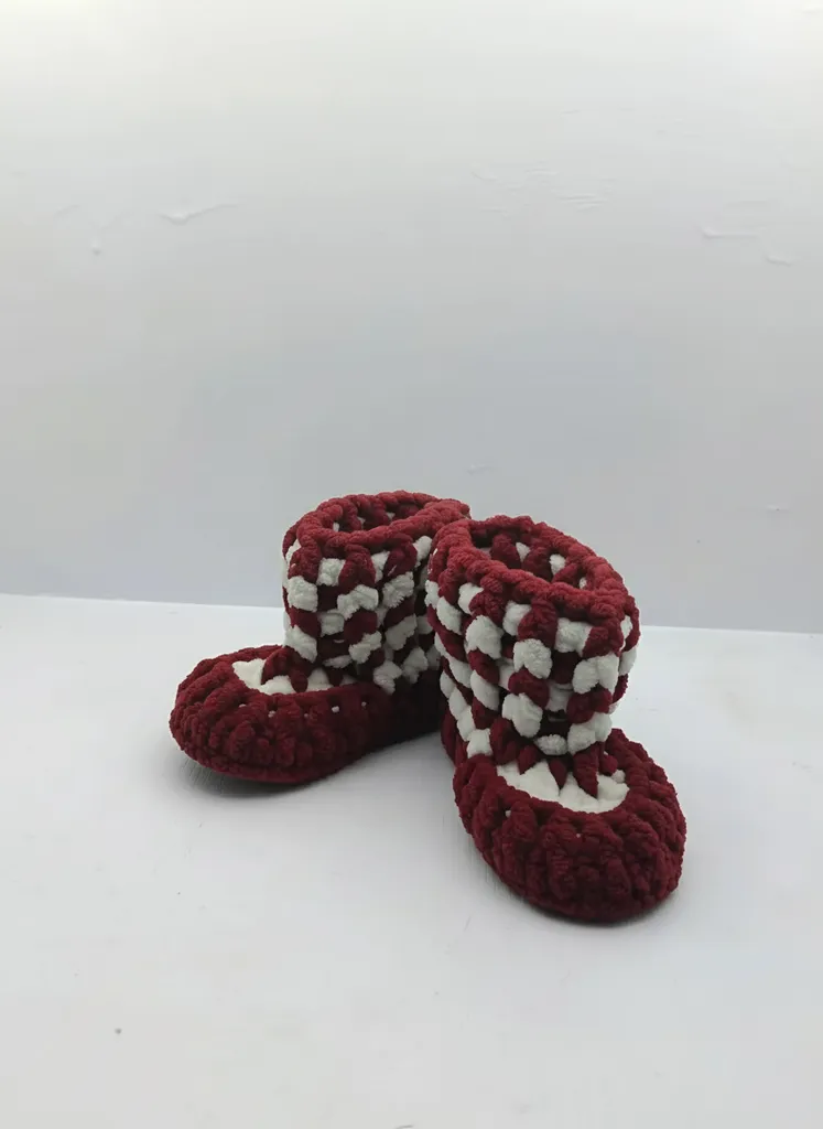 Erkek Bordo Beyaz Kare Desenli Örme Bebek Patiği 16-17 Numara