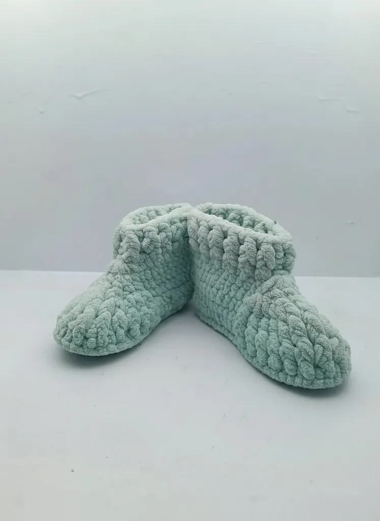 Mint Yeşili Kaydırmaz Tabanlı Örme Çocuk Patik 18-19 Numara