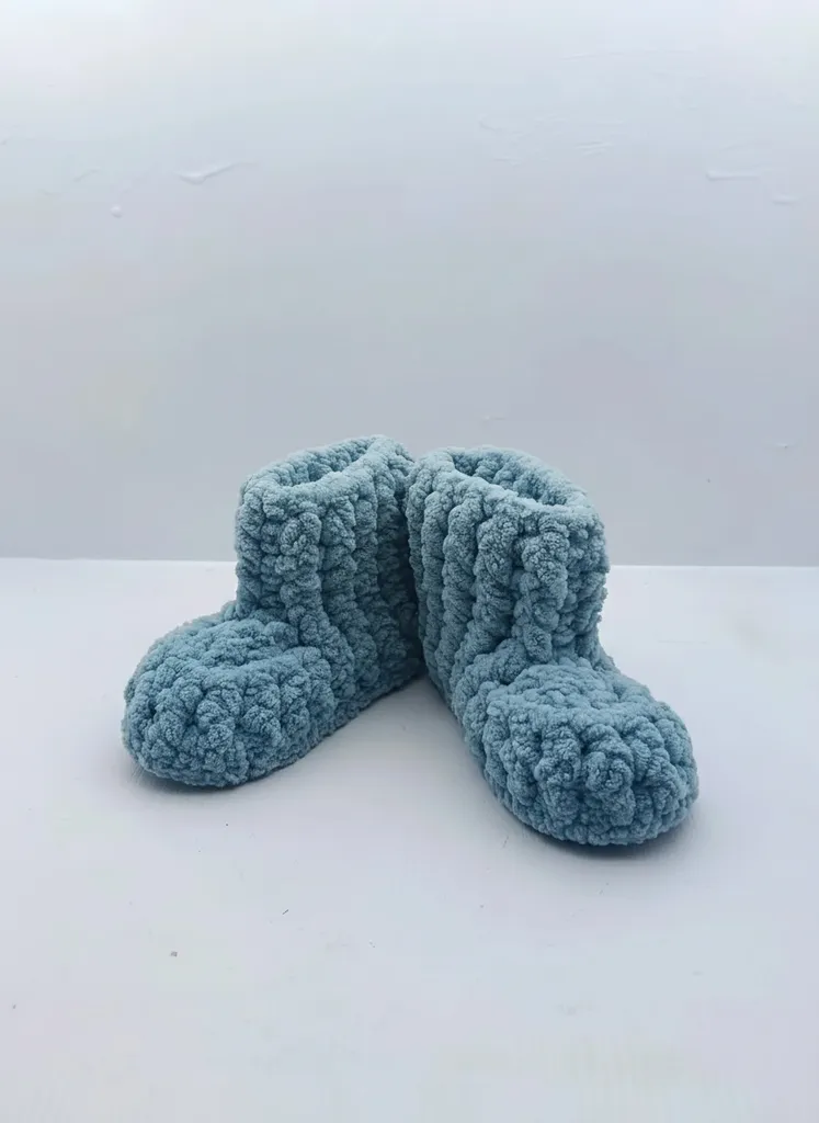 Mavi Örgü Çocuk Ev Patiği - Yumuşak ve Sıcak 18-19 Numara