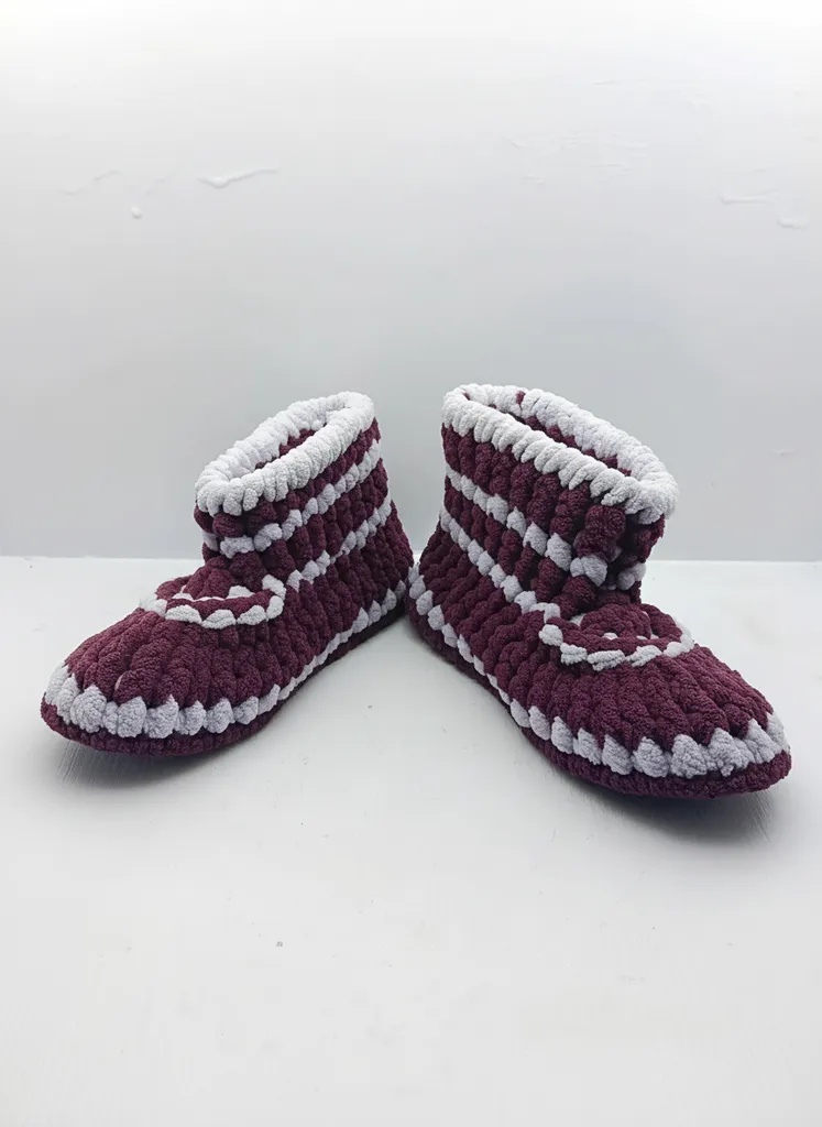 Burgundy and White Knitted Children's House Slippers - Size 28-29 - Hand Knit