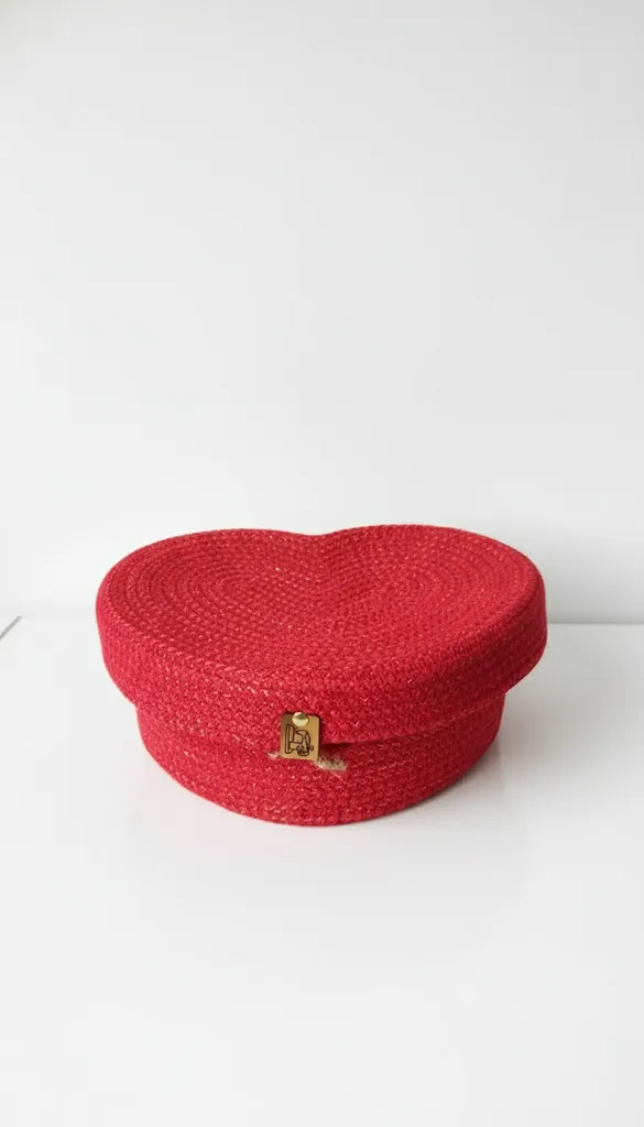 Kırmızı Hasır İpliği Kalp Şeklinde Organizer Kutu - El Yapımı