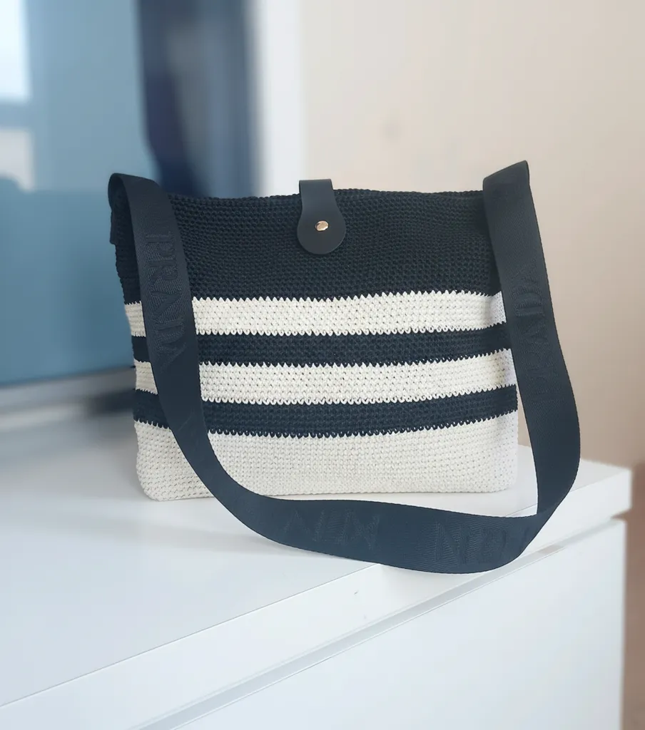 Çizgili Makrome Omuz Çantası - Siyah Beyaz Renkli, El Emeği