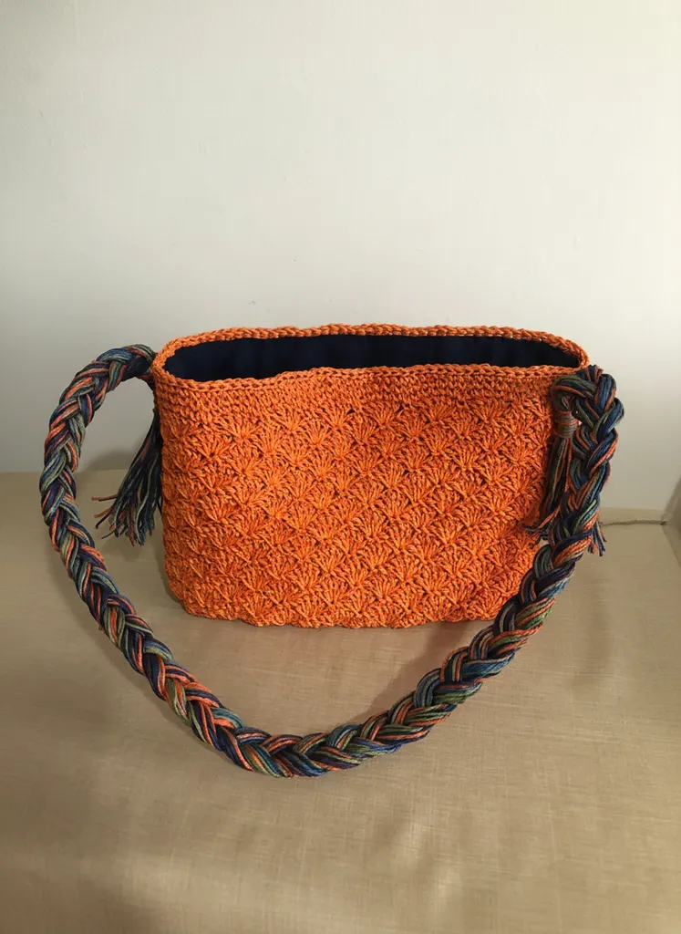 Turuncu Kağıt İpten Örme Omuz Çantası - El Yapımı Şık Tasarım