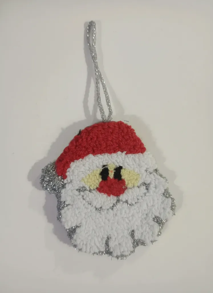 Kırmızı Noel Baba Yüzü Tasarımlı Dekoratif Duvar Süsü - El Yapımı