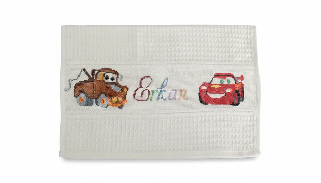 Nakış İşlemeli Kişiye Özel Pamuklu Beslenme Havlusu - Cars Temalı