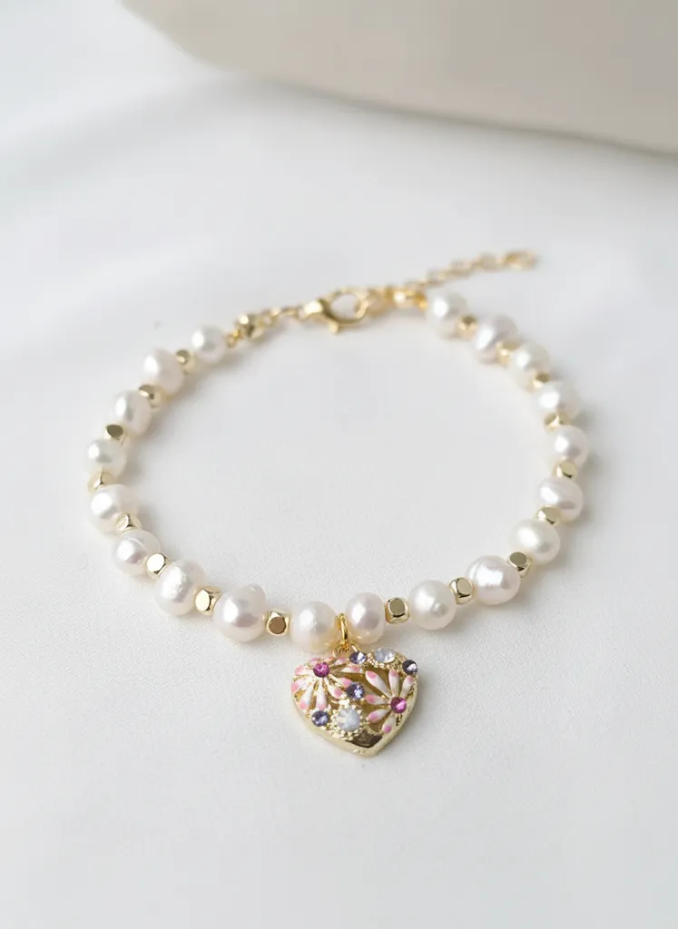 Doğal İnci ve Zirkon Kalp Detaylı Altın Renkli Bileklik