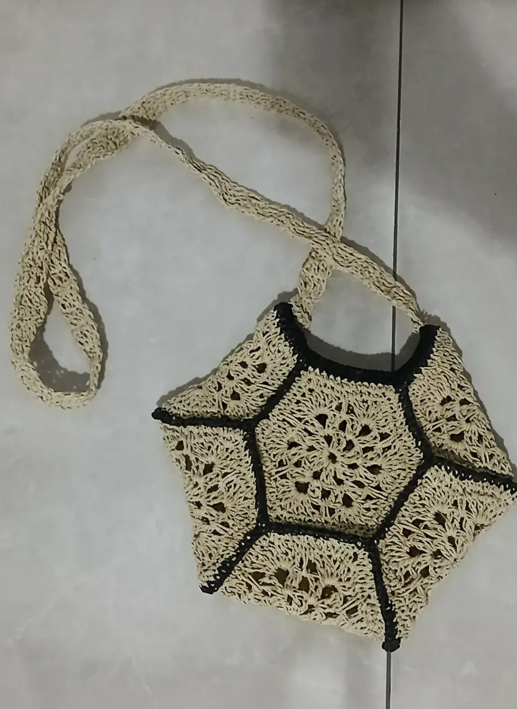 Krem Rengi Kağıt İpten Altıgen Örgü Omuz Çantası - El Yapımı