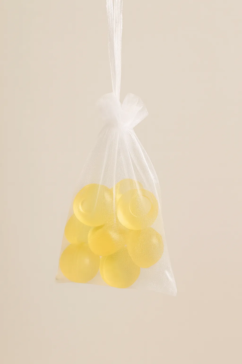 Zambak Kokulu Top Sabunlar – Şık Tül Keselerde