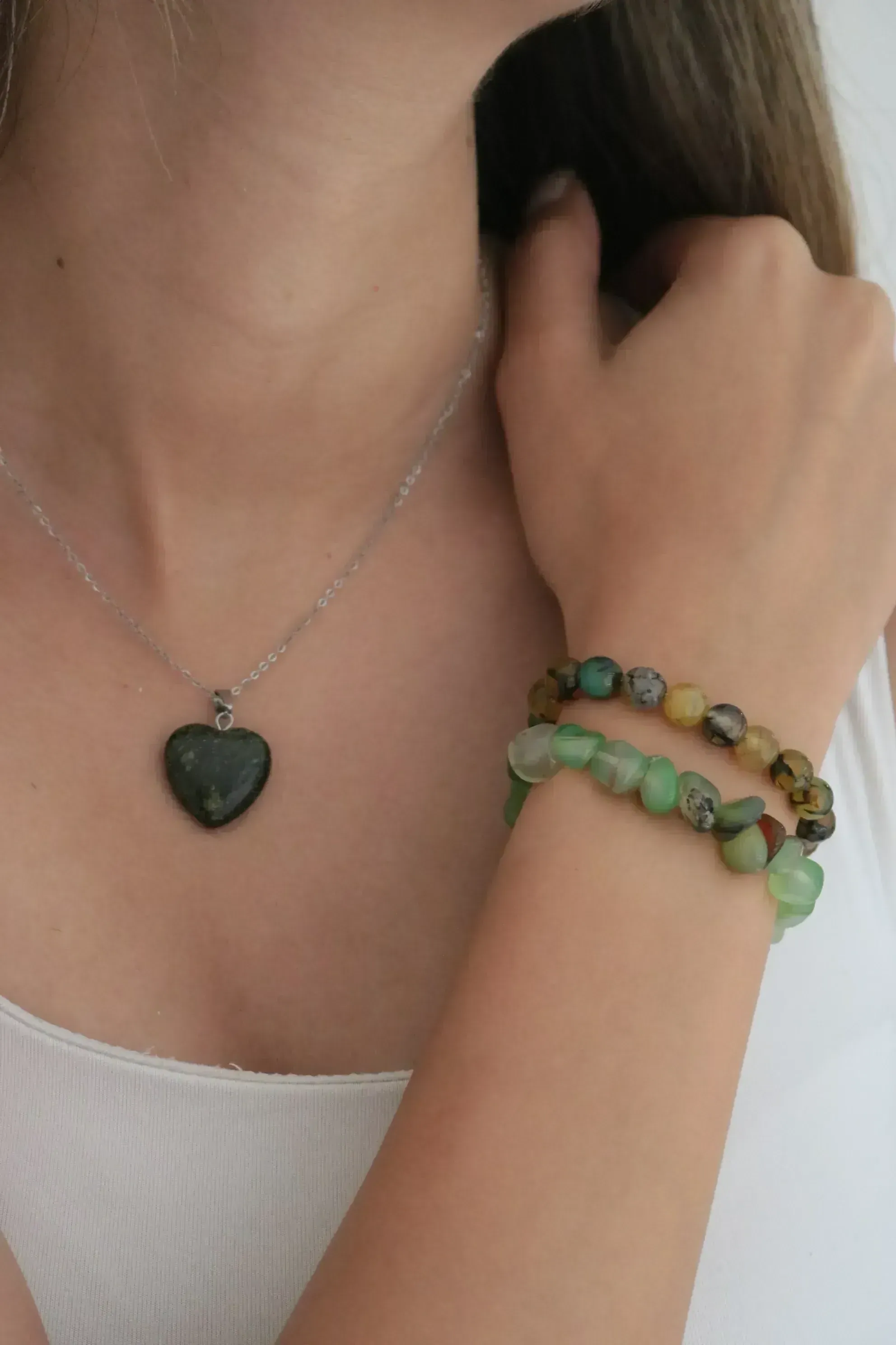 Yeşim ve Akik Taşından Kadın Takı Seti