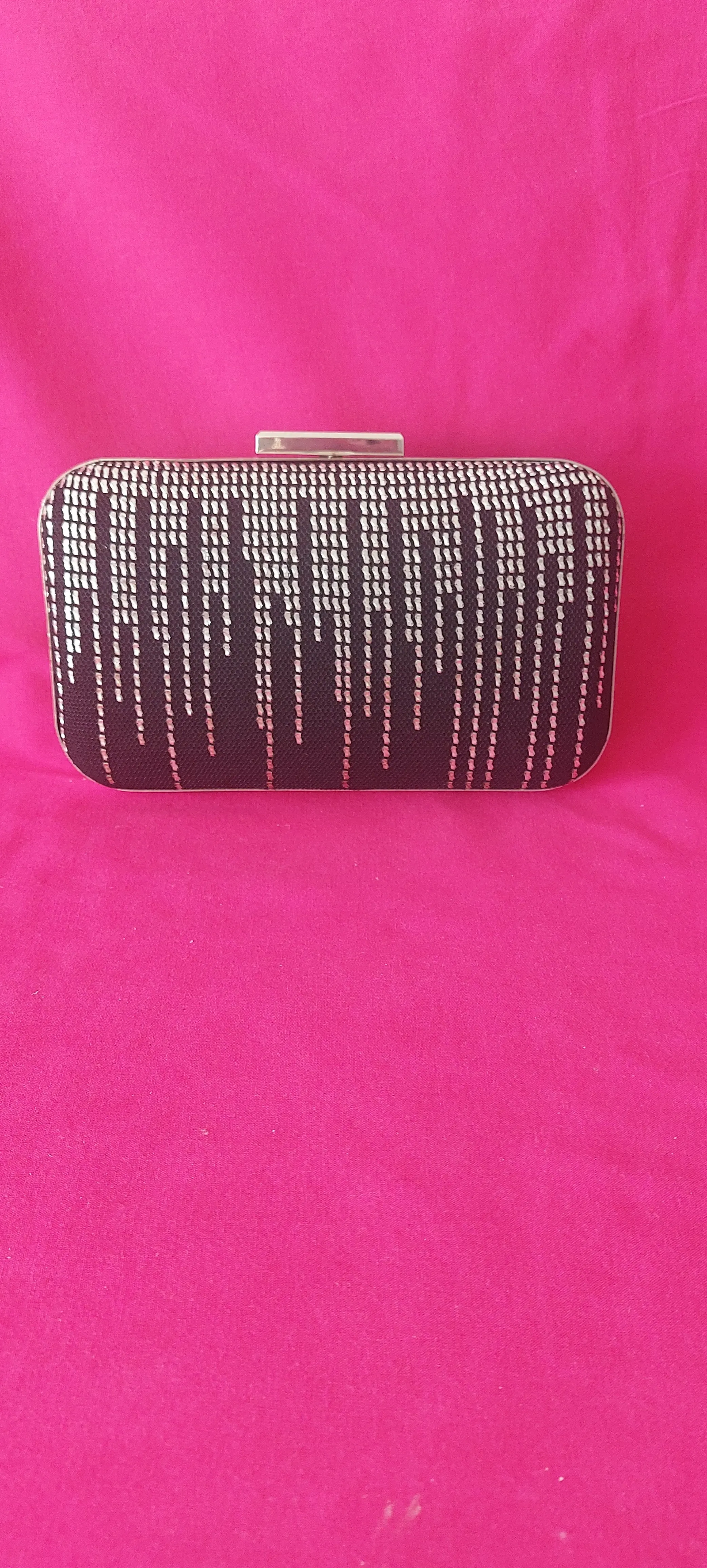 Siyah Kadife Gümüş Tel Kırma Portföy Çanta - El İşlemesi