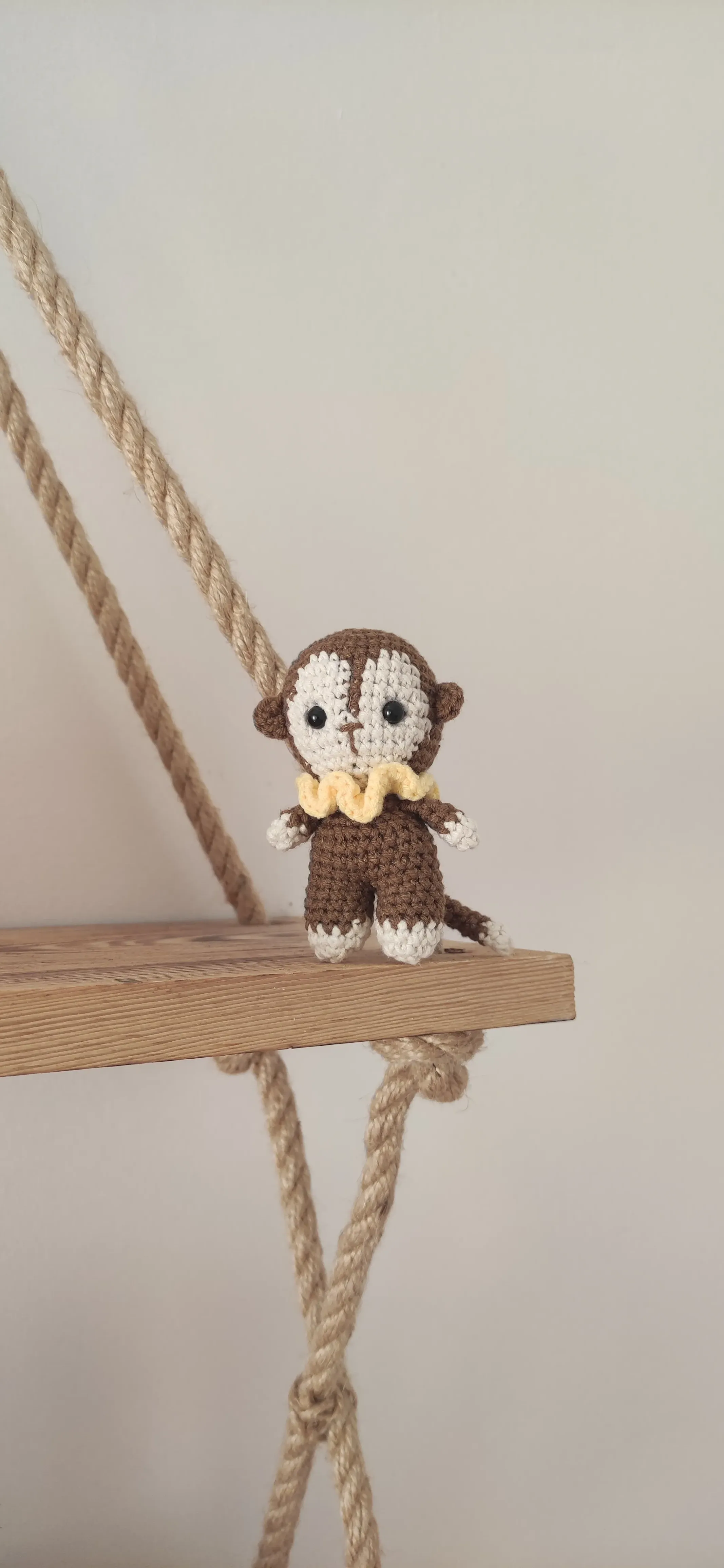 El Örgüsü Amigurumi Maymun Oyuncak