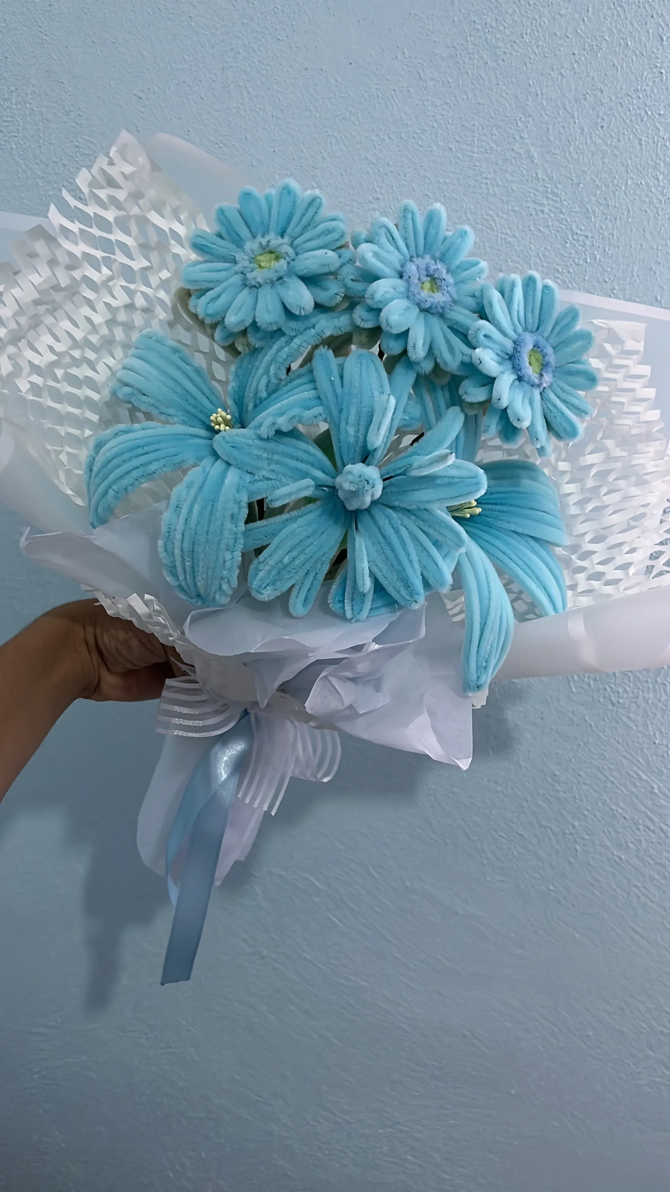 Mavi Peluş Buket Çiçek Aranjmanı - El Yapımı Özel Hediye