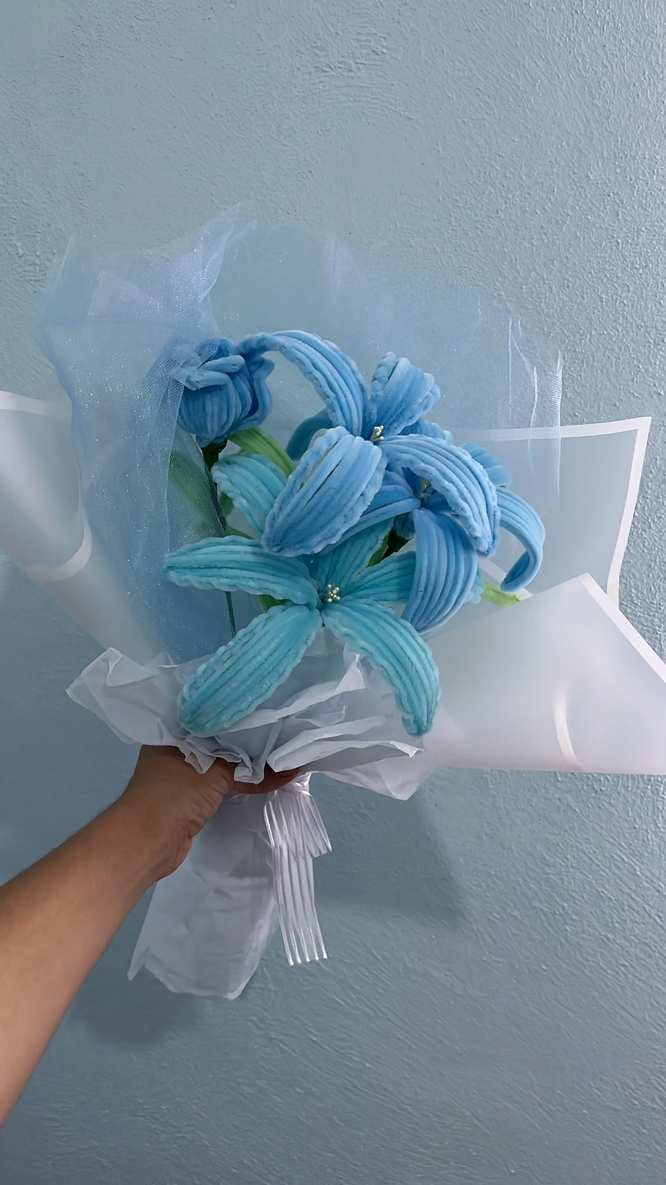 Mavi Rüyalar Buketi - Özel Tasarım Dekoratif El Yapımı Çiçek Aranjmanı