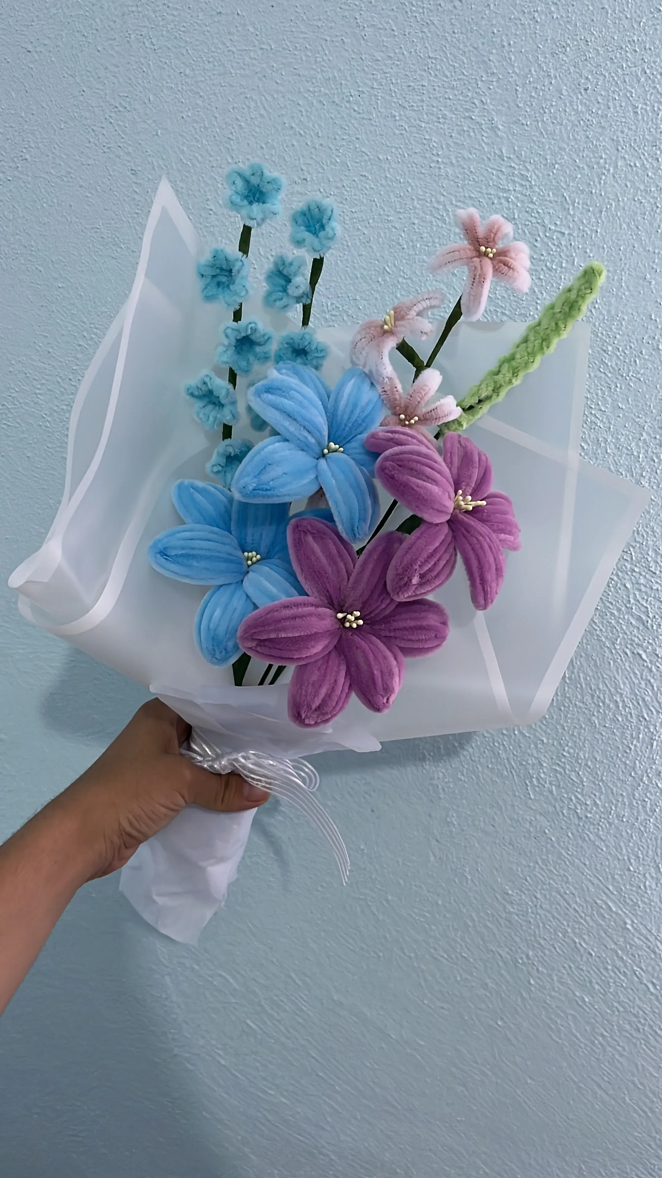 Buket İkili Renkli Peluş Çiçek Aranjmanı - Kalıcı ve Solmayan