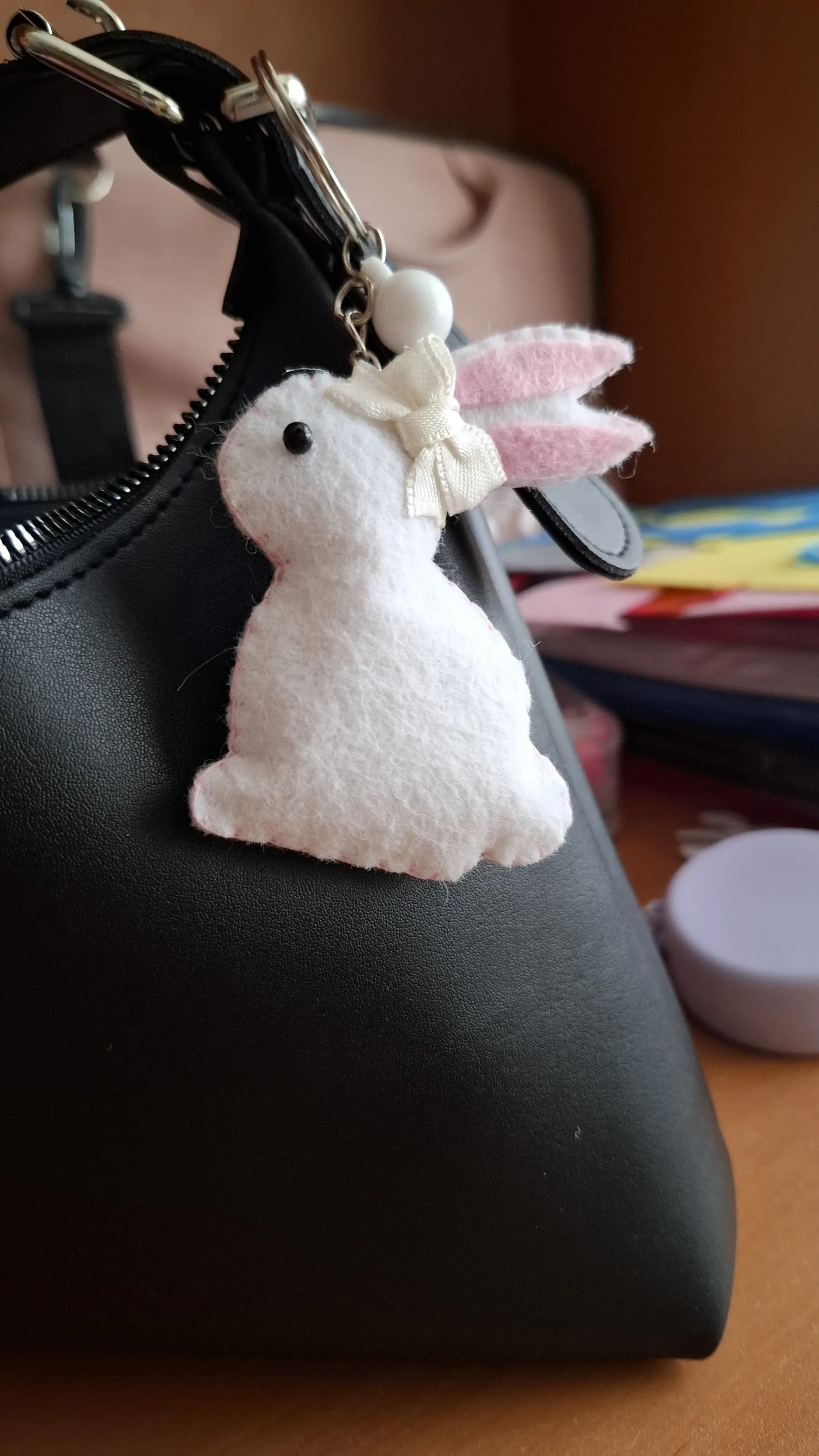 Tavşan Figürlü Charm