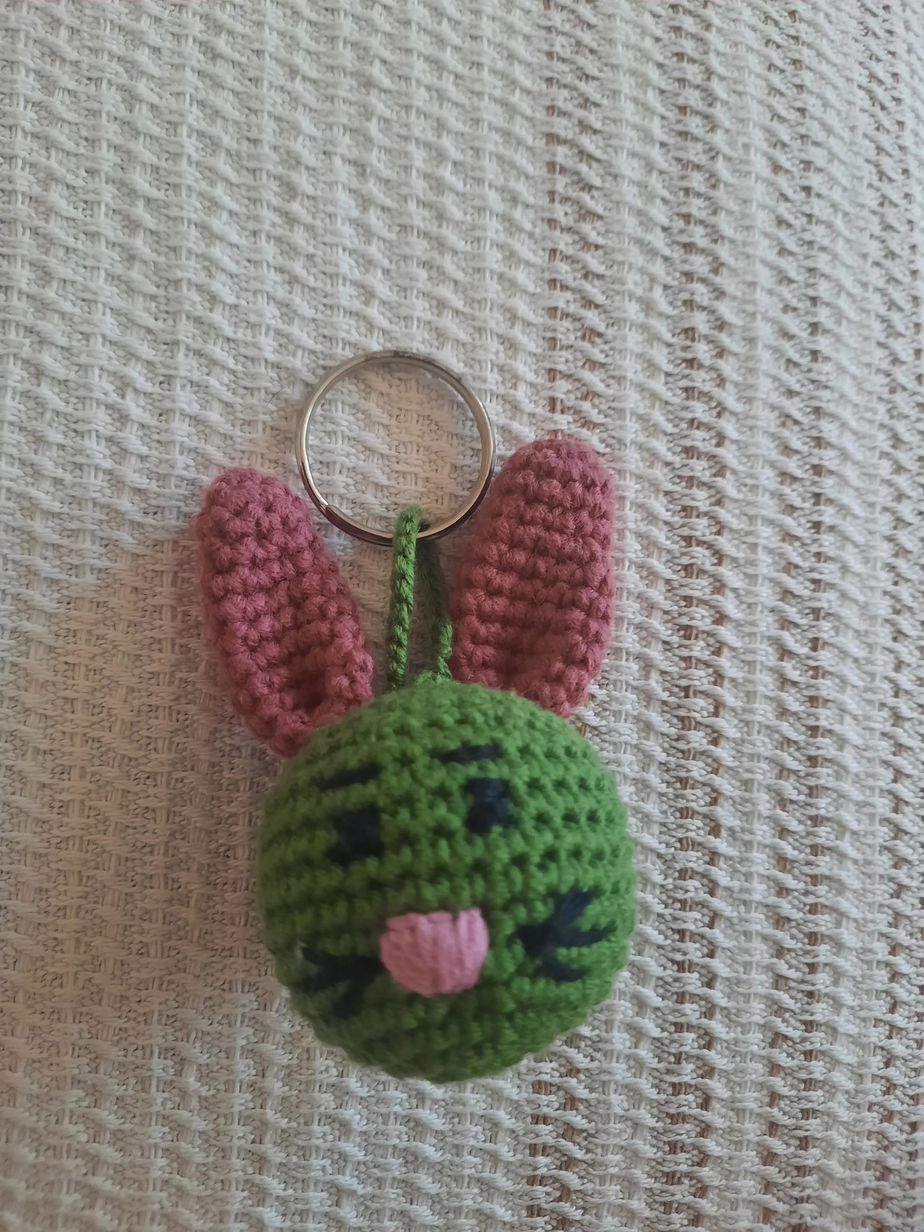 Amigurumi Tavşan Anahtarlık – El Yapımı, Kişiye Özel Renk Seçenekli