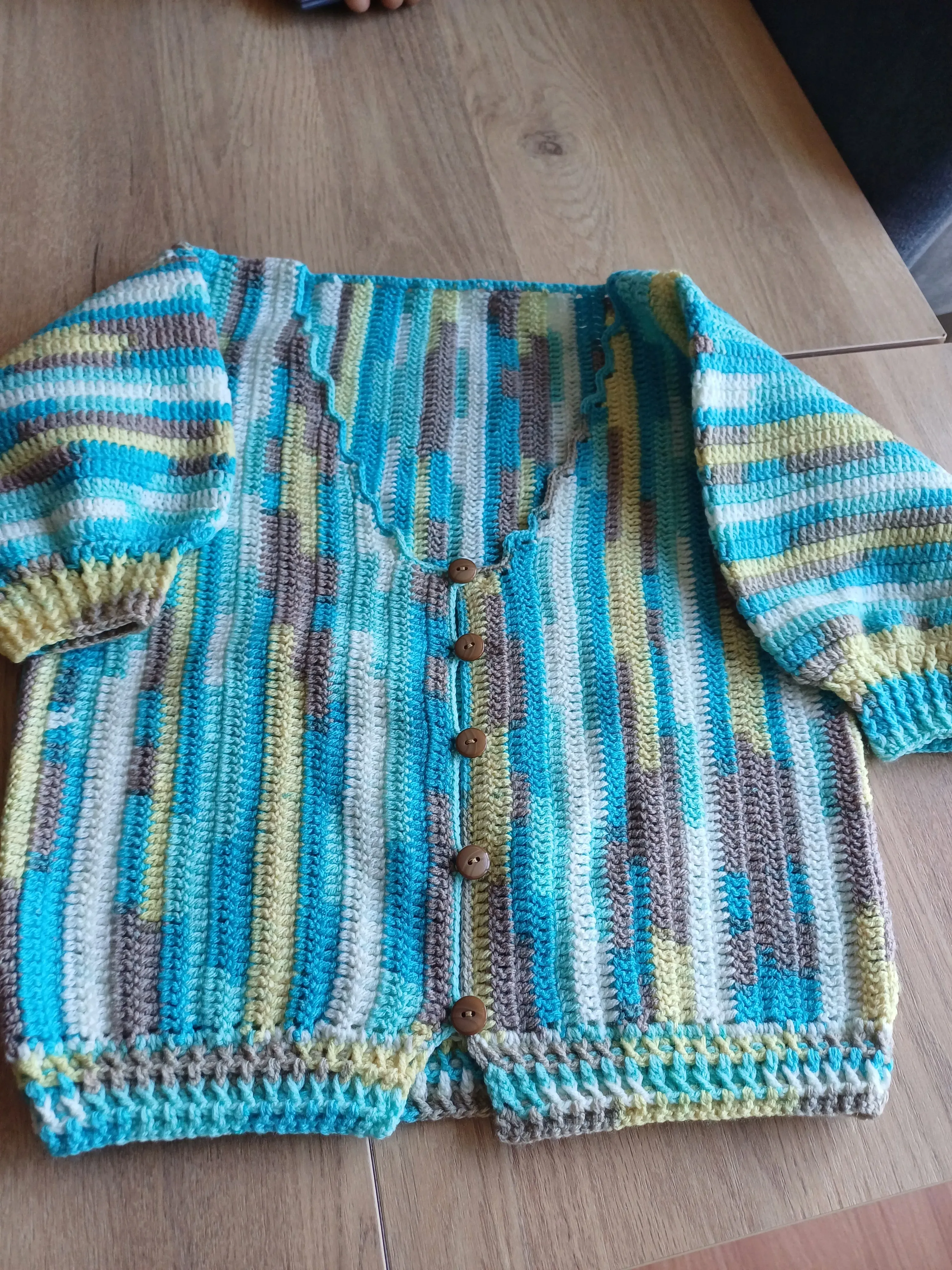 El Örgüsü Renkli Çizgili Hırka