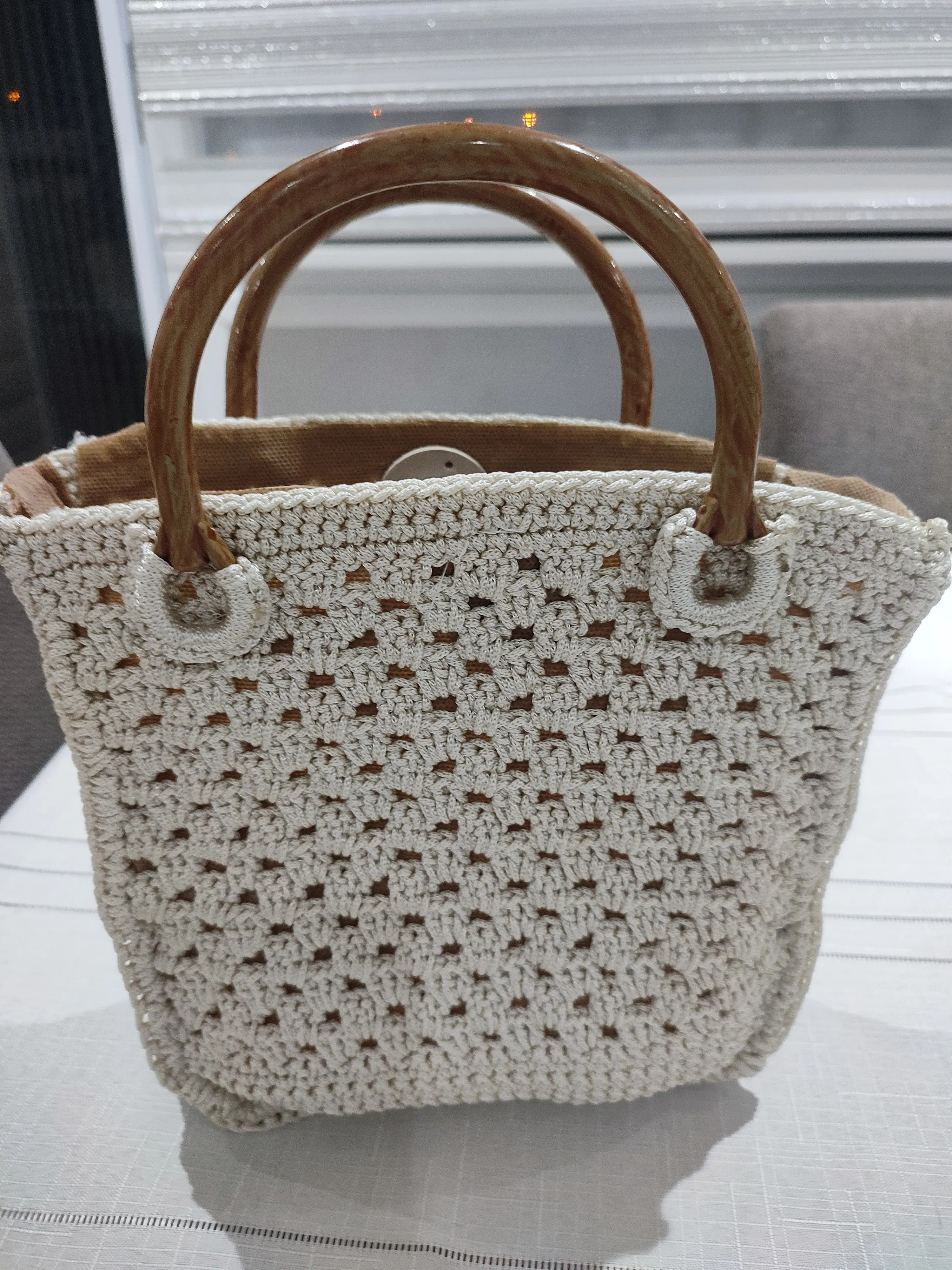 El Yapımı Krem Renkli Örgü Çanta (Ahşap Saplı)