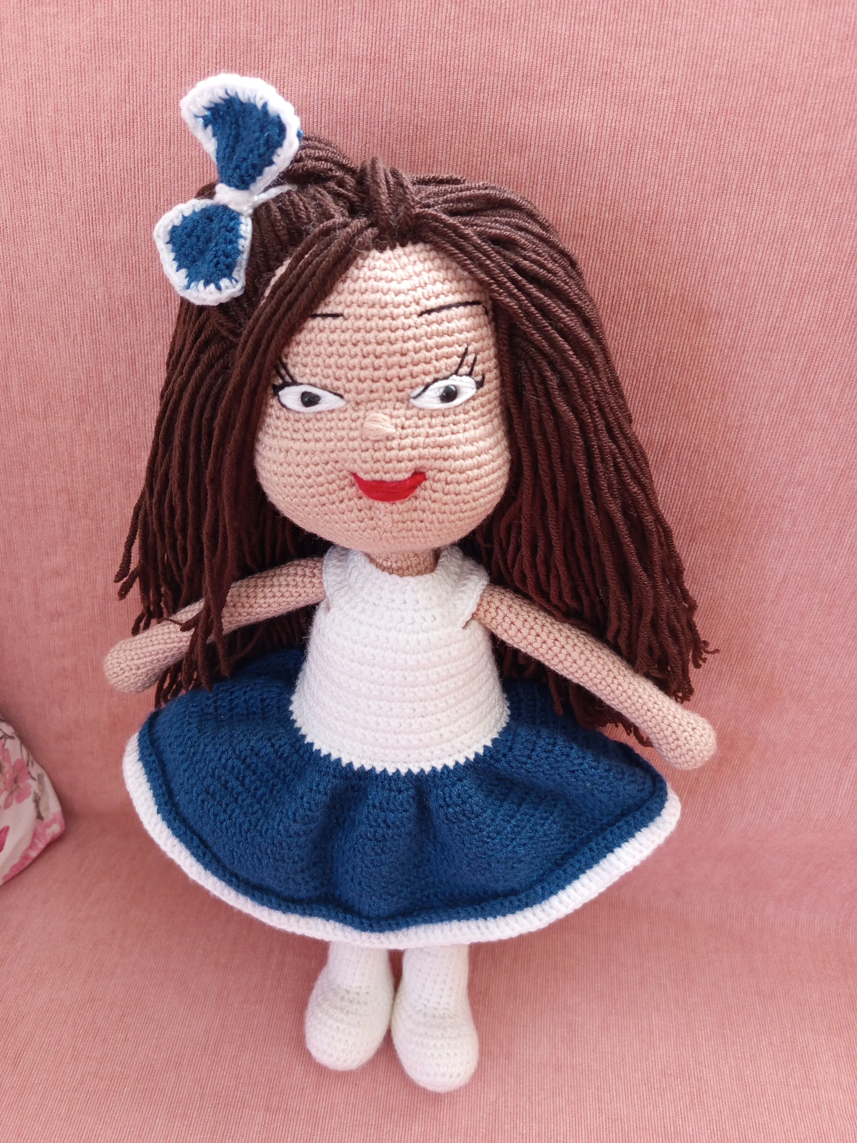 Örgü Amigurumi Oyuncak Bebek - Mavi Elbiseli, 35 cm Boyunda