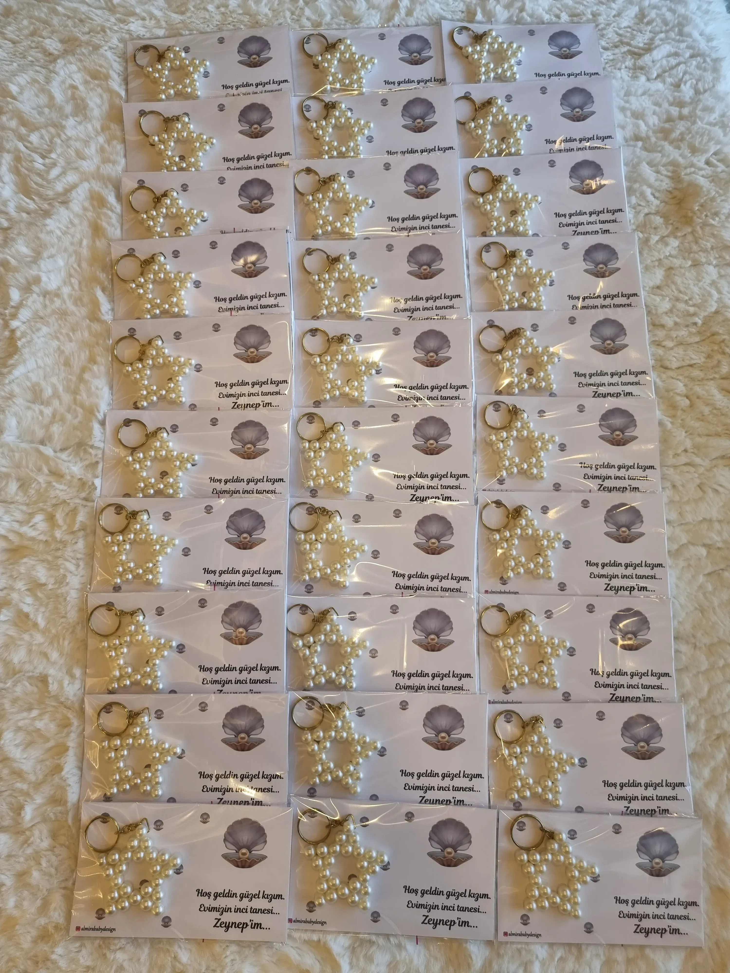 El Yapımı Kartlı İnci Anahtarlık – 20 Adet Hediyelik Yıldız Tasarım