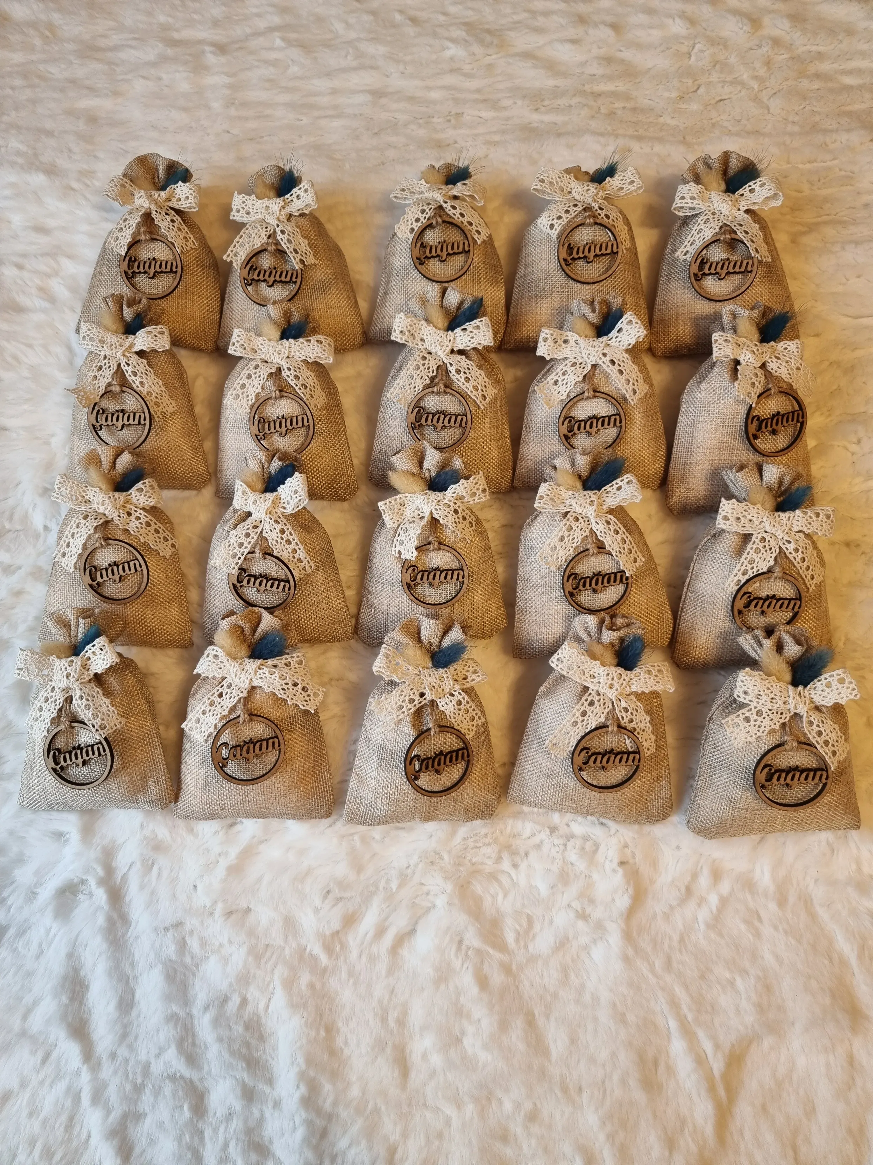 El Yapımı Lavanta Kesesi – 20 Adet Doğal Keten Kumaş Kokulu Hediye Kesesi