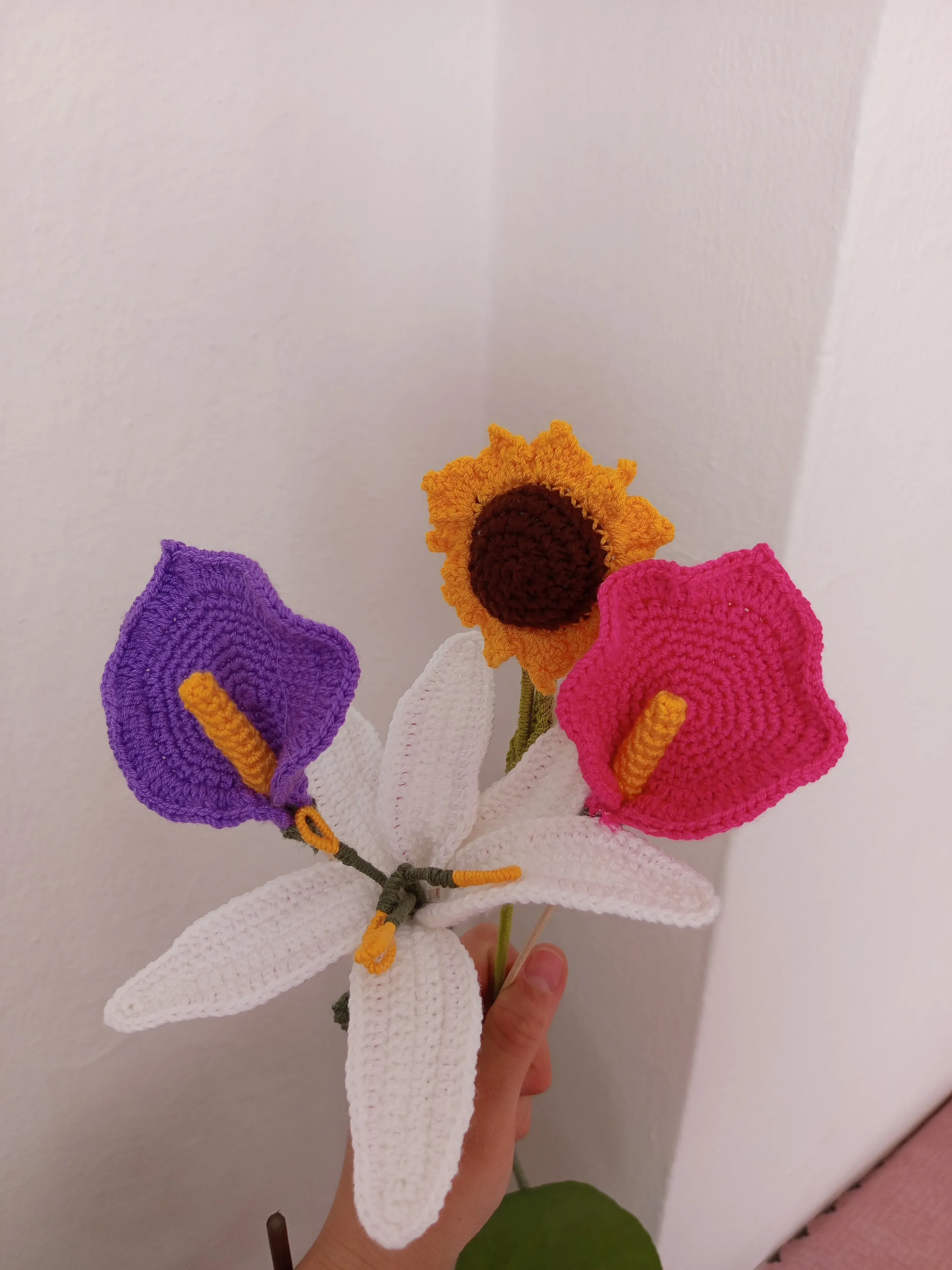 Örgü Zambak, Ayçiçeği ve Kala Çiçeği Buketi - El Emeği Oyuncak