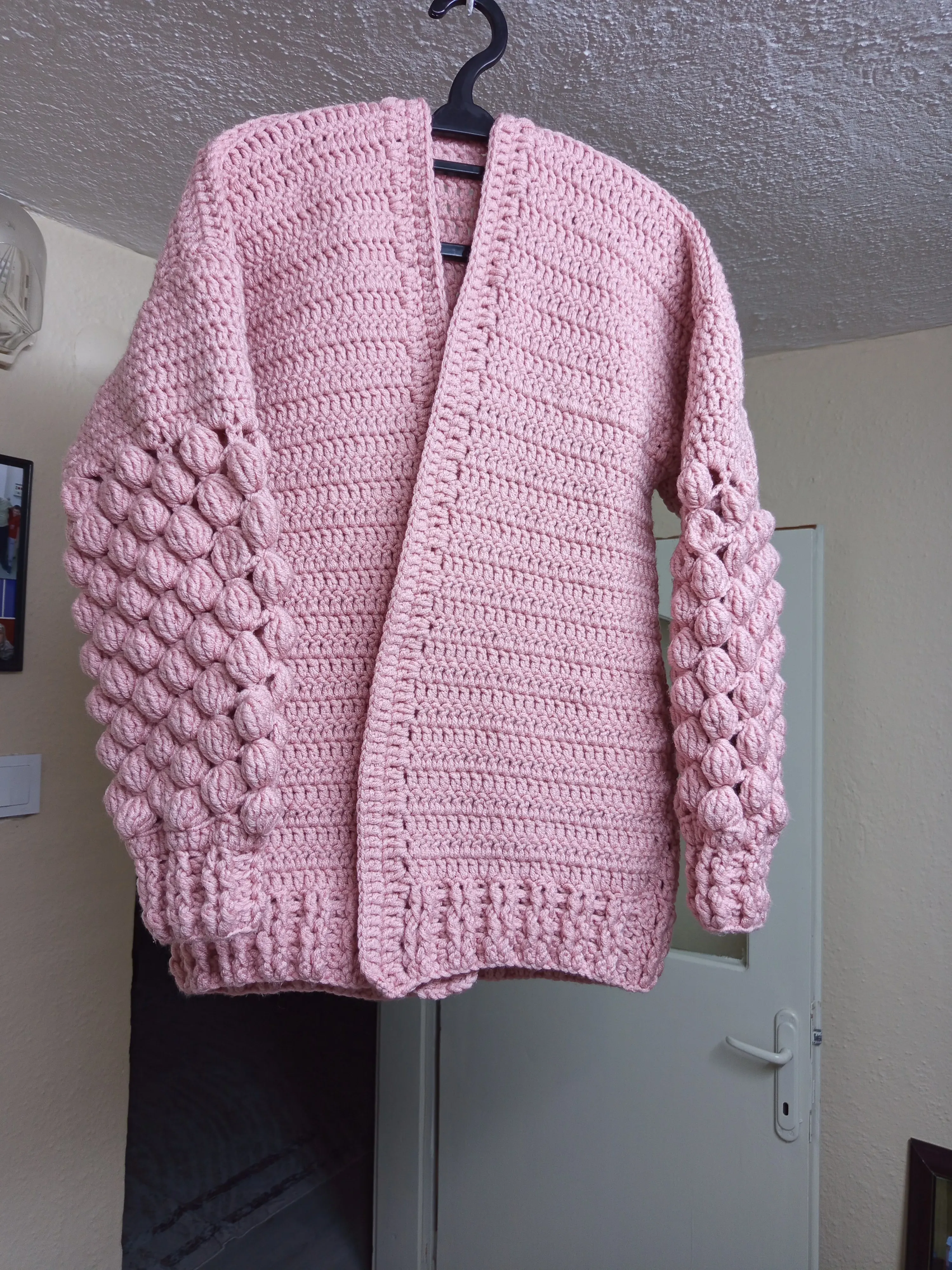 Pembe Bonbon Kol Detaylı Hırka - El Örgüsü Bayan Triko