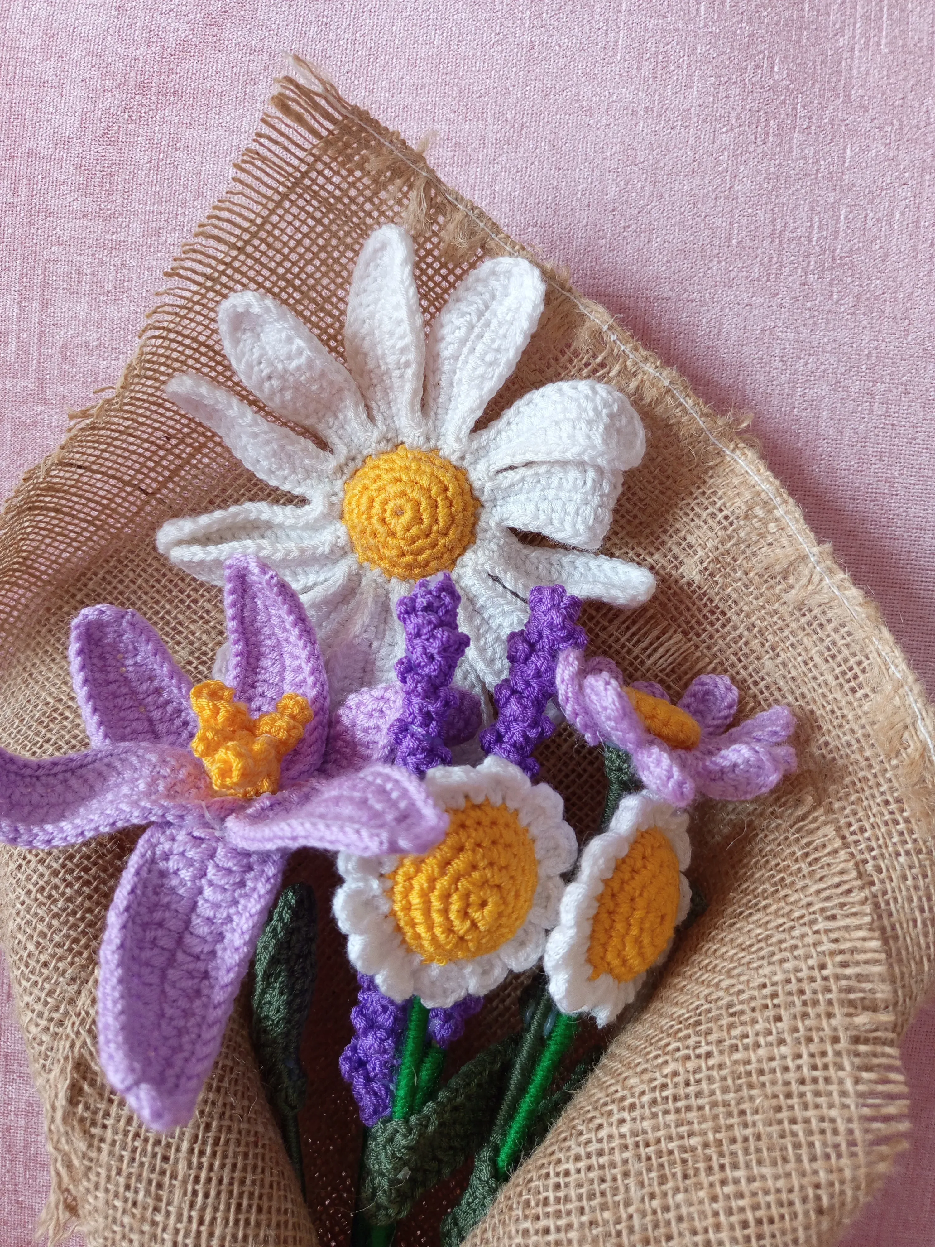 Örgü Lila Papatya ve Lavanta Buketi - El Yapımı Dekoratif Çiçek