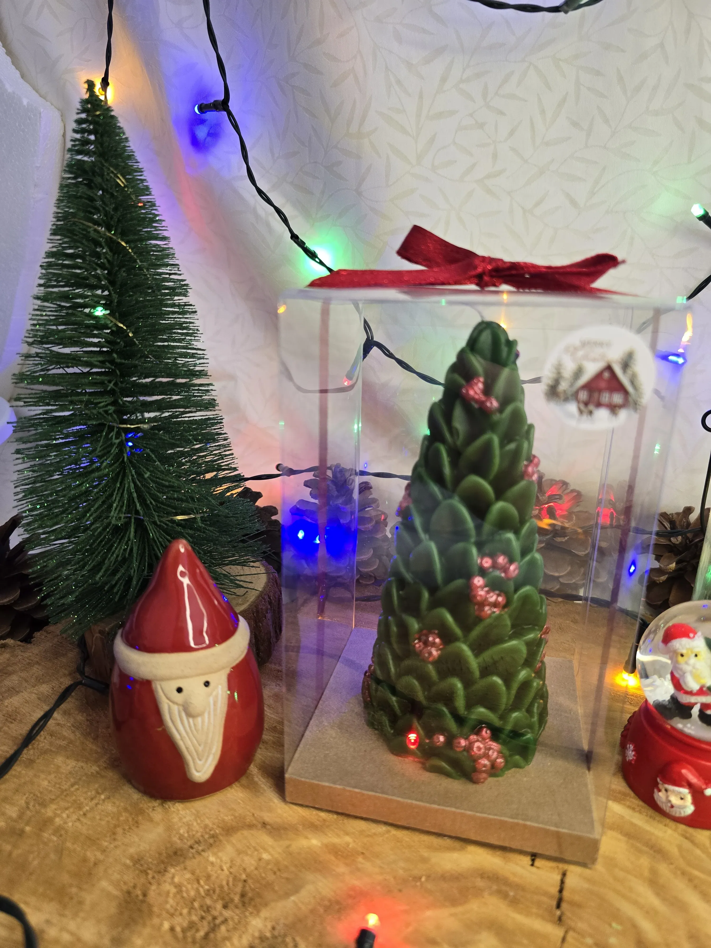 El Yapımı Yılbaşı Temalı Kokina Meyveli Yeşil Çam Ağacı Mum