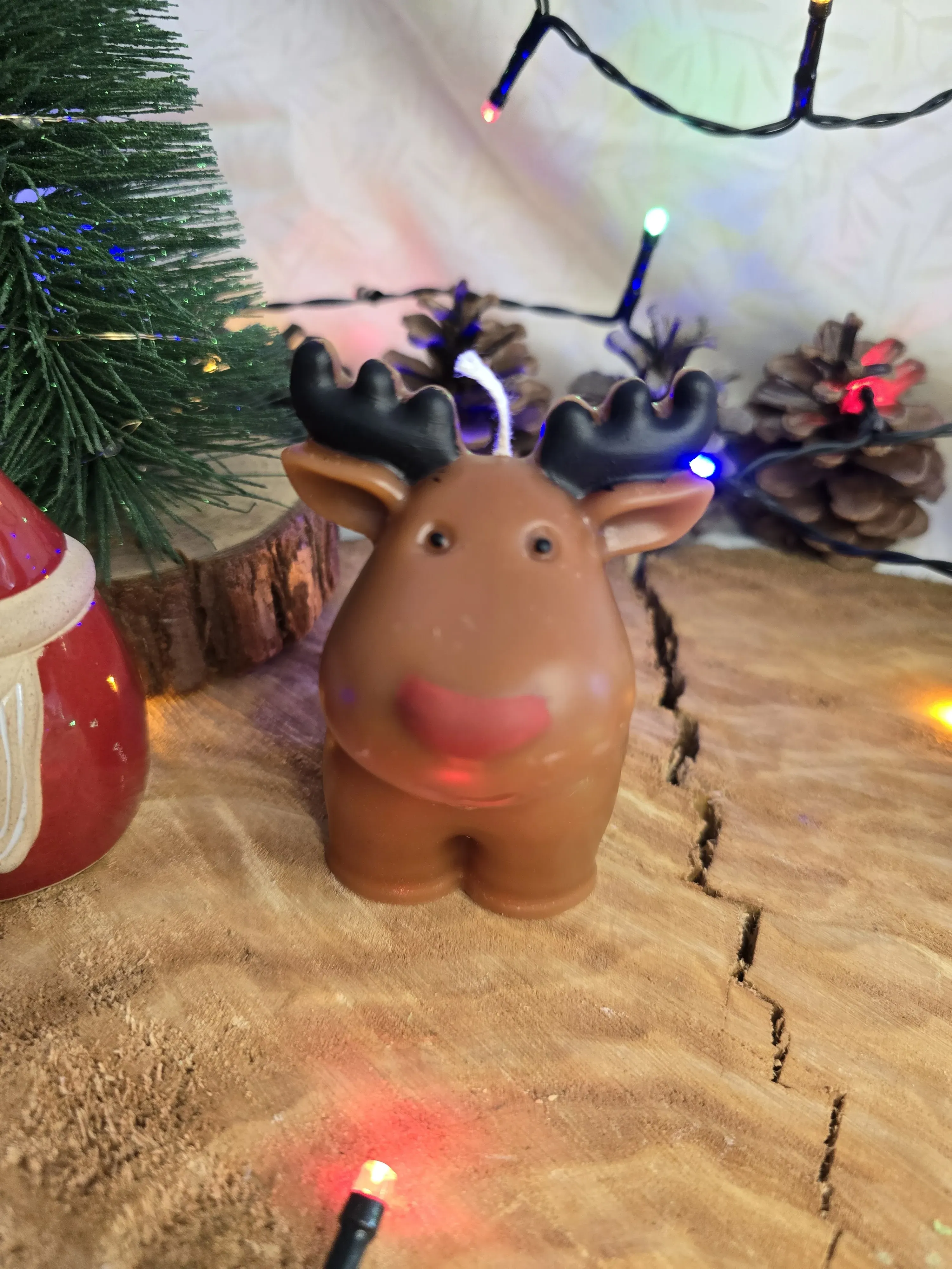 Yılbaşı Temalı Geyik Mum – Dekoratif Figür Mum | Kokulu/Kokusuz Seçenekli