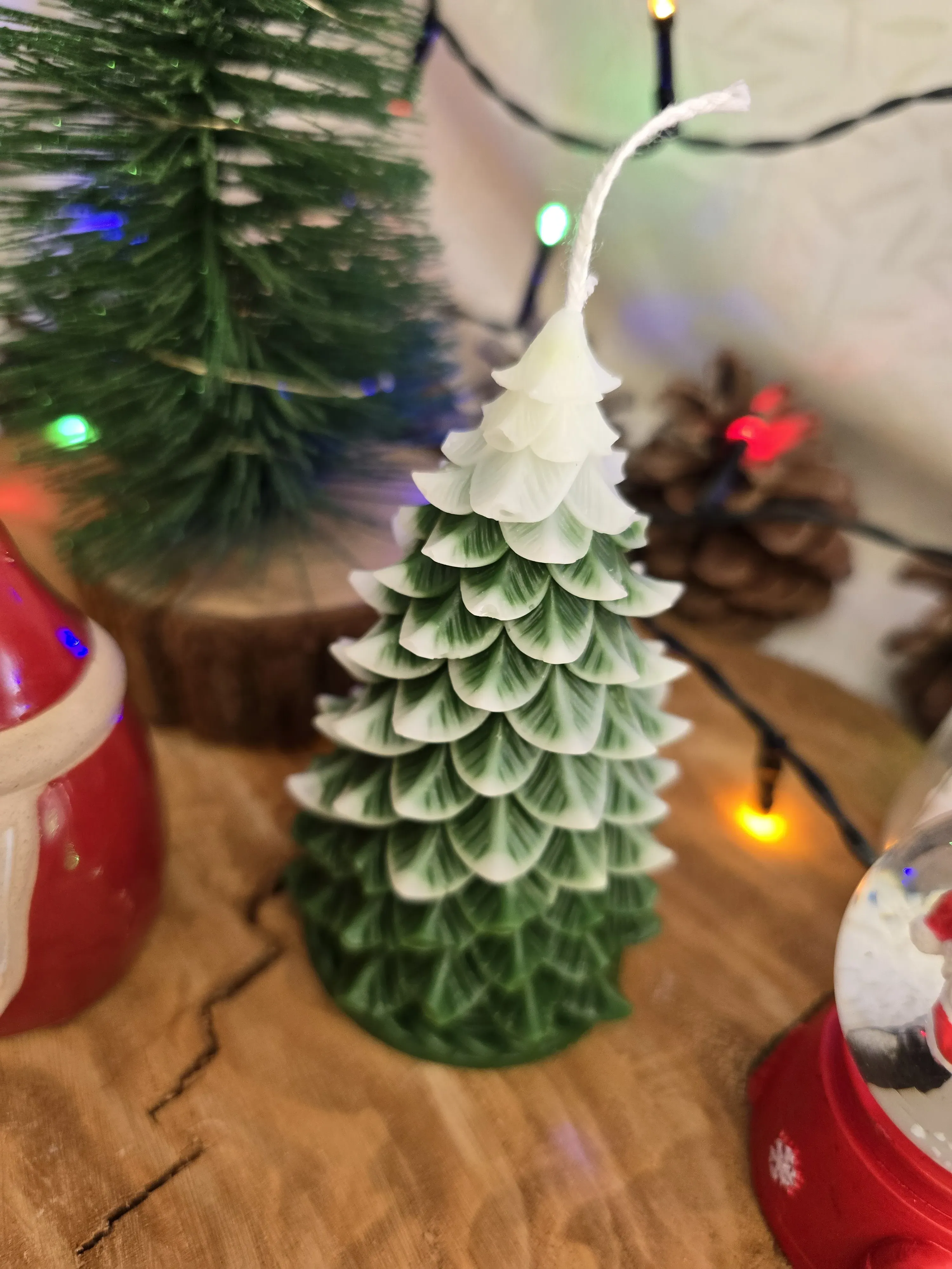 Handmade Yılbaşı Karlı Çam Ağacı Şeklinde Dekoratif Mum