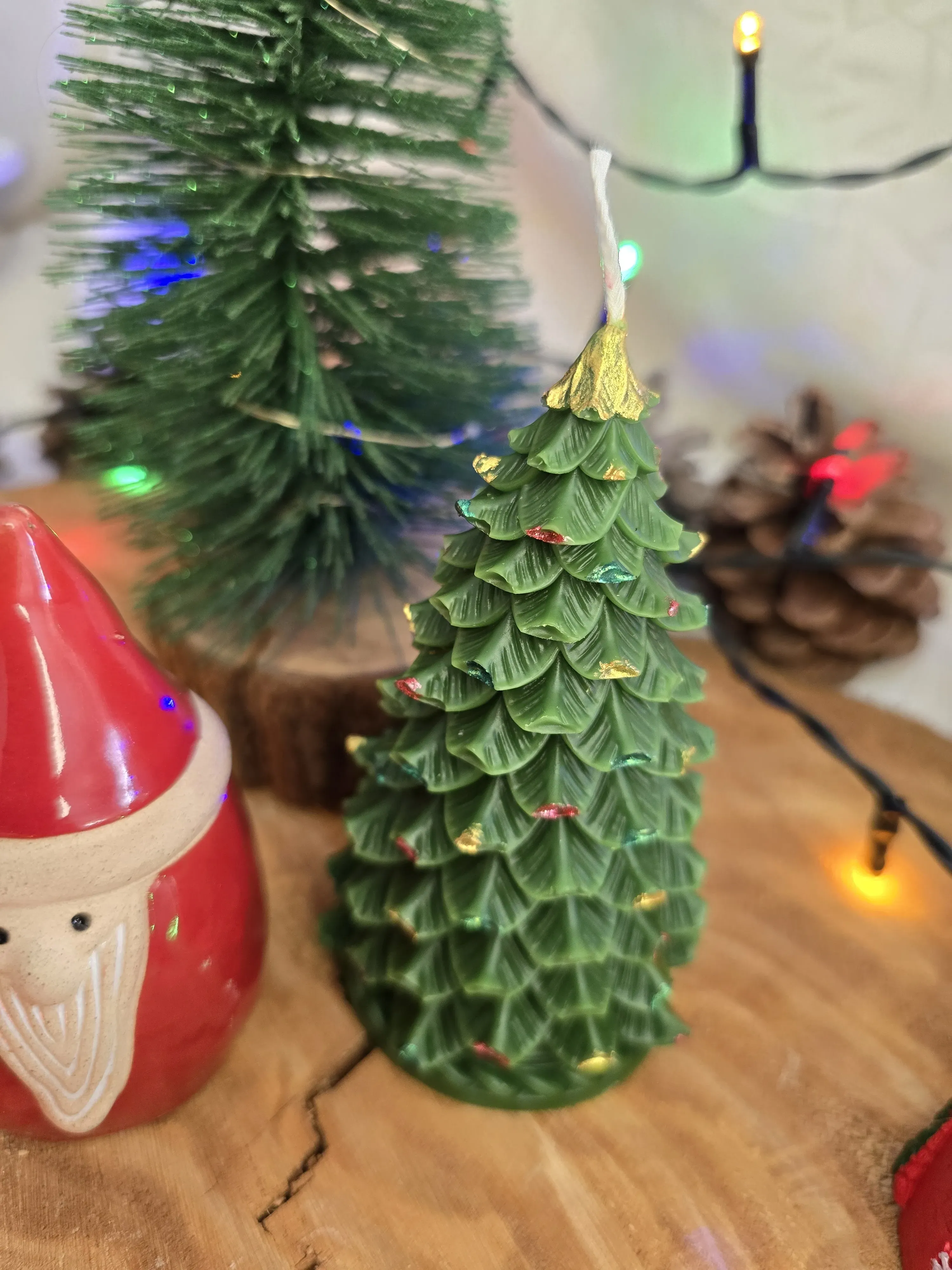 Handmade Yılbaşı Süslemeli Dikenli Çam Ağacı Şeklinde Dekoratif Mum