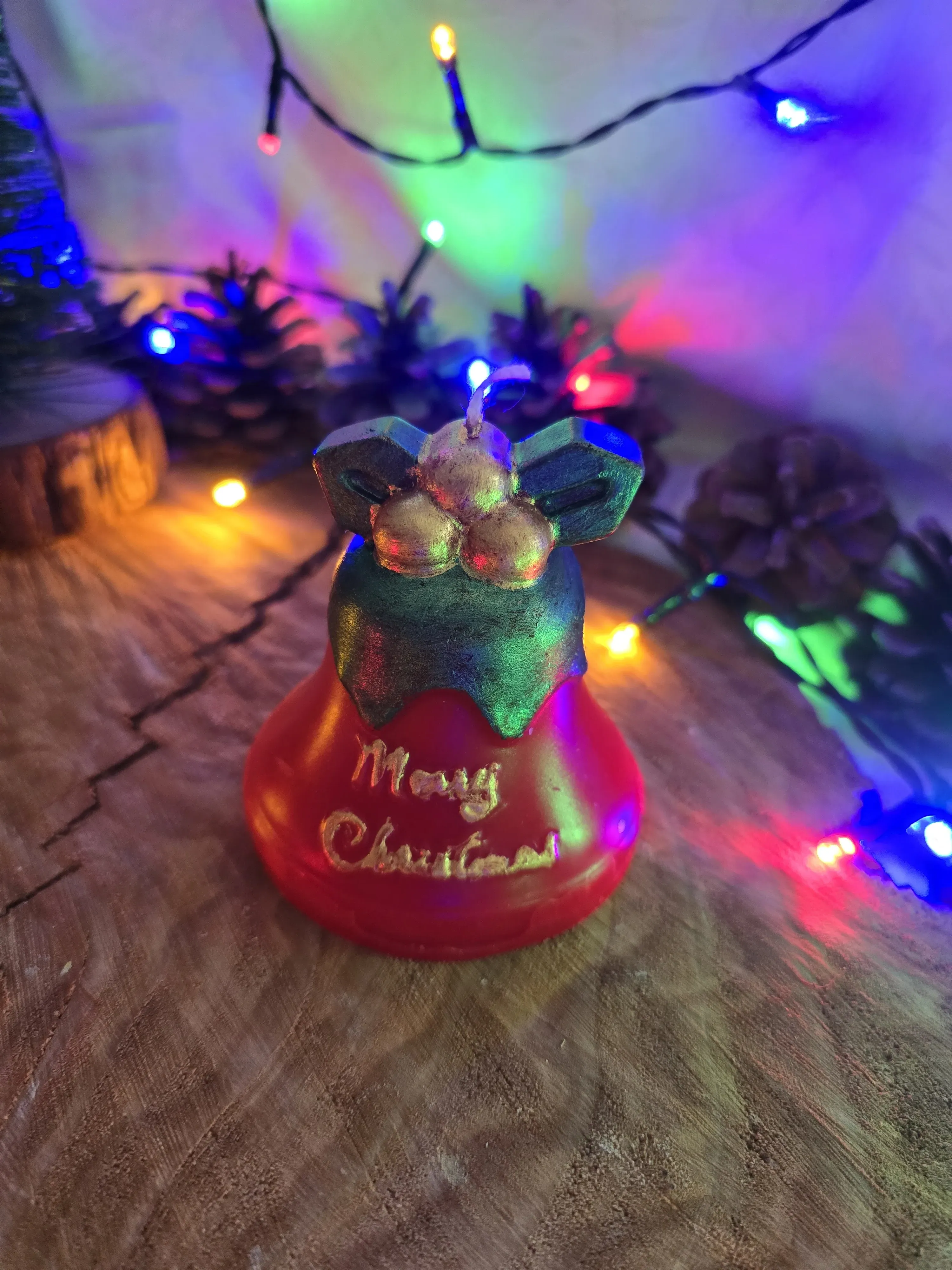 Merry Christmas Yazılı Kırmızı Yılbaşı Çanı Şeklinde Dekoratif Mum