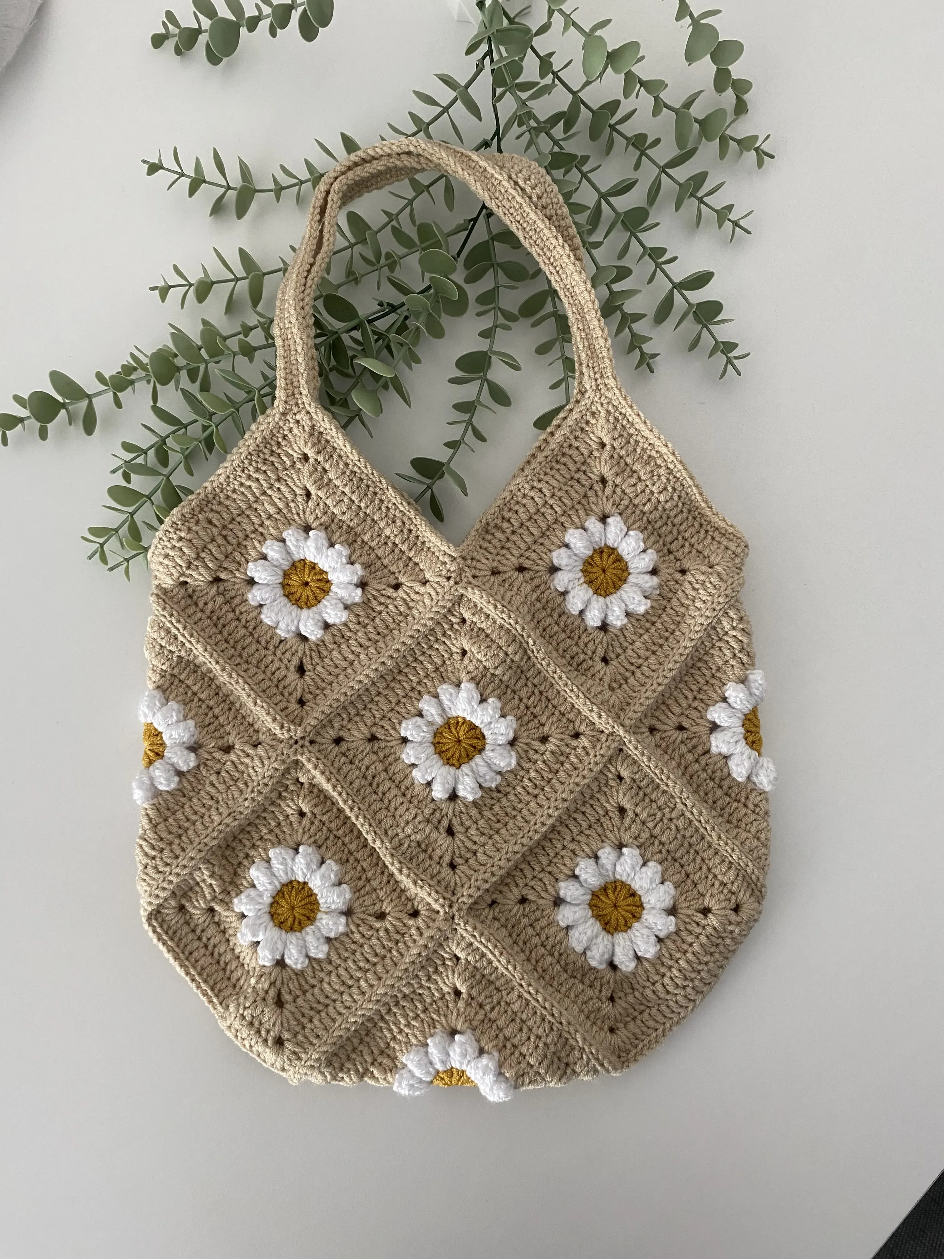 Handmade Genuine Leather Based Raffia Bag – Natural Design