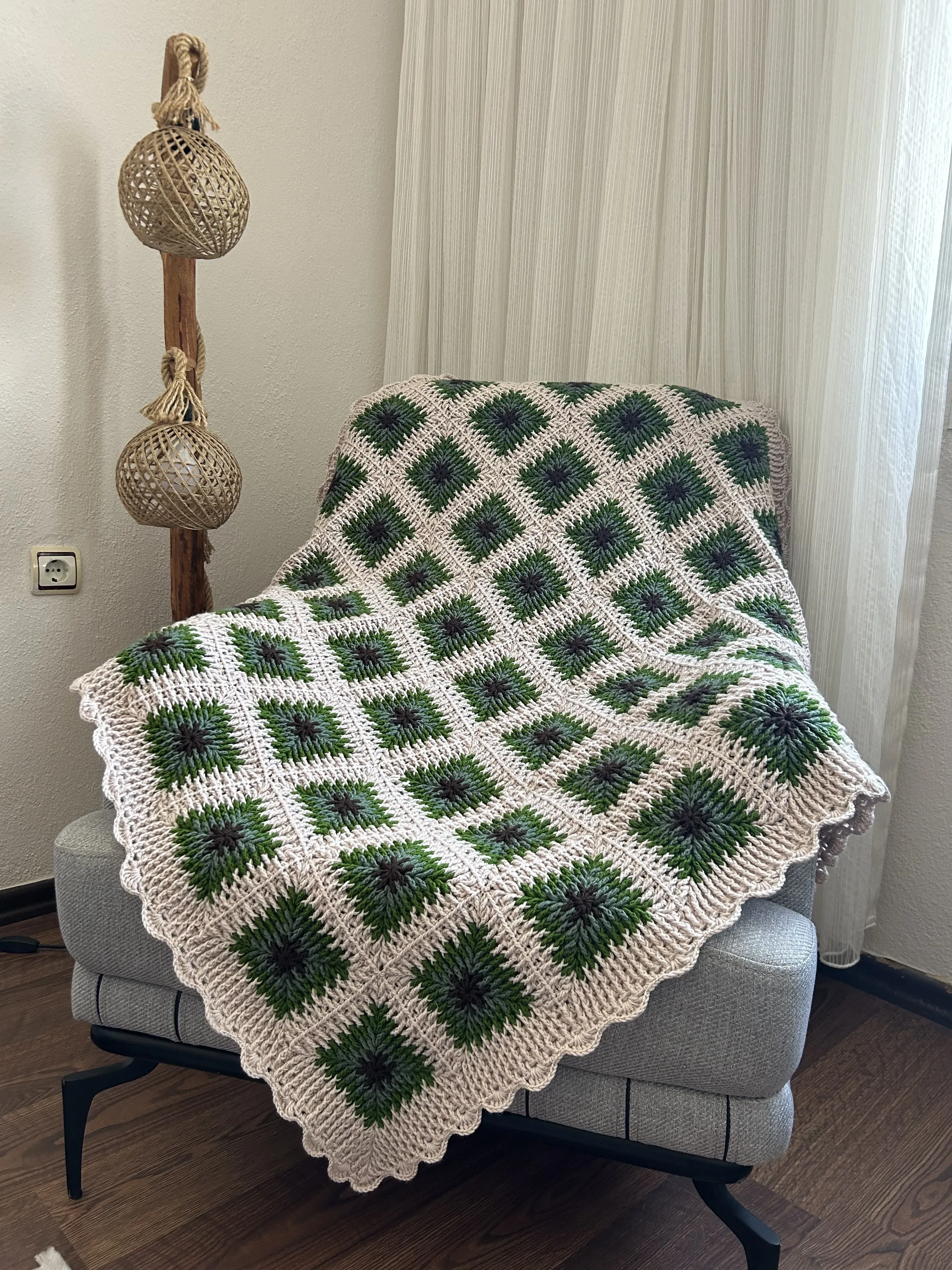 El Yapımı Mozaik Motifli Bebek Battaniyesi