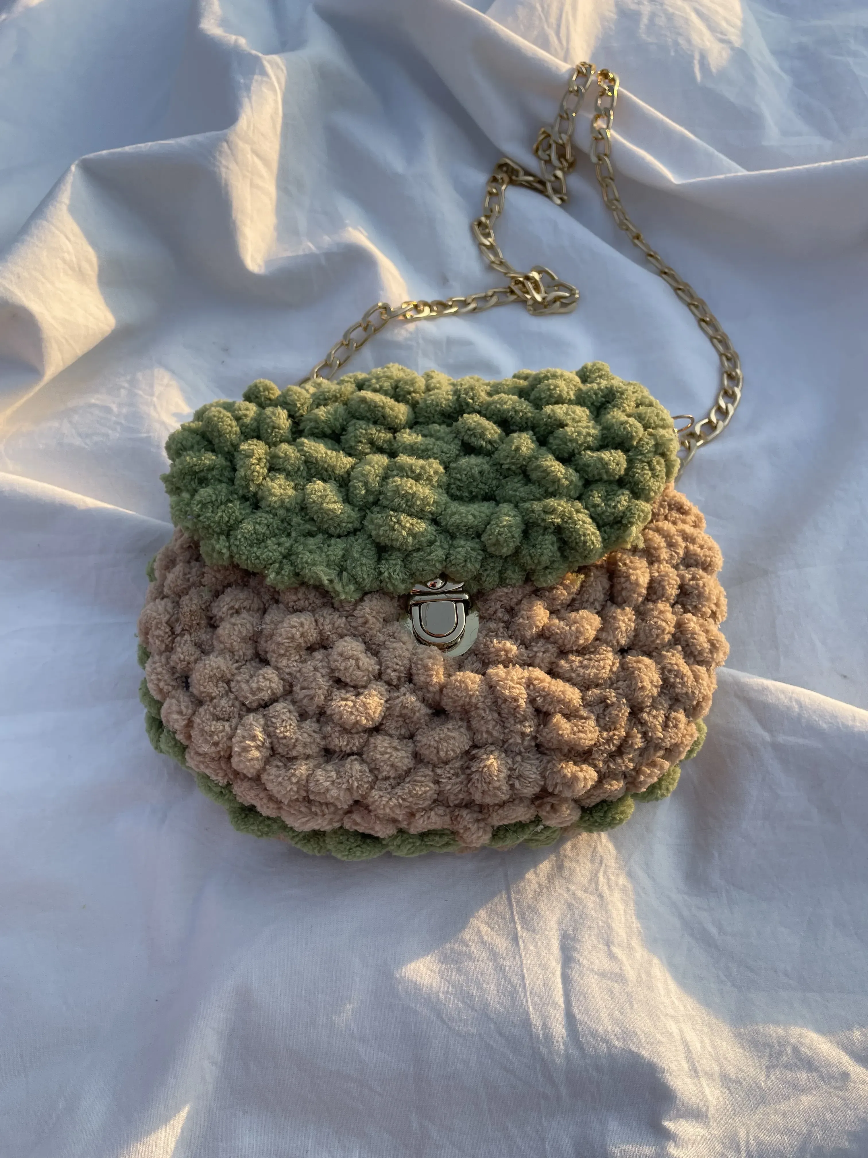 Green and Beige Colored Plush Yarn Knitted Chain Strap Flap Bag