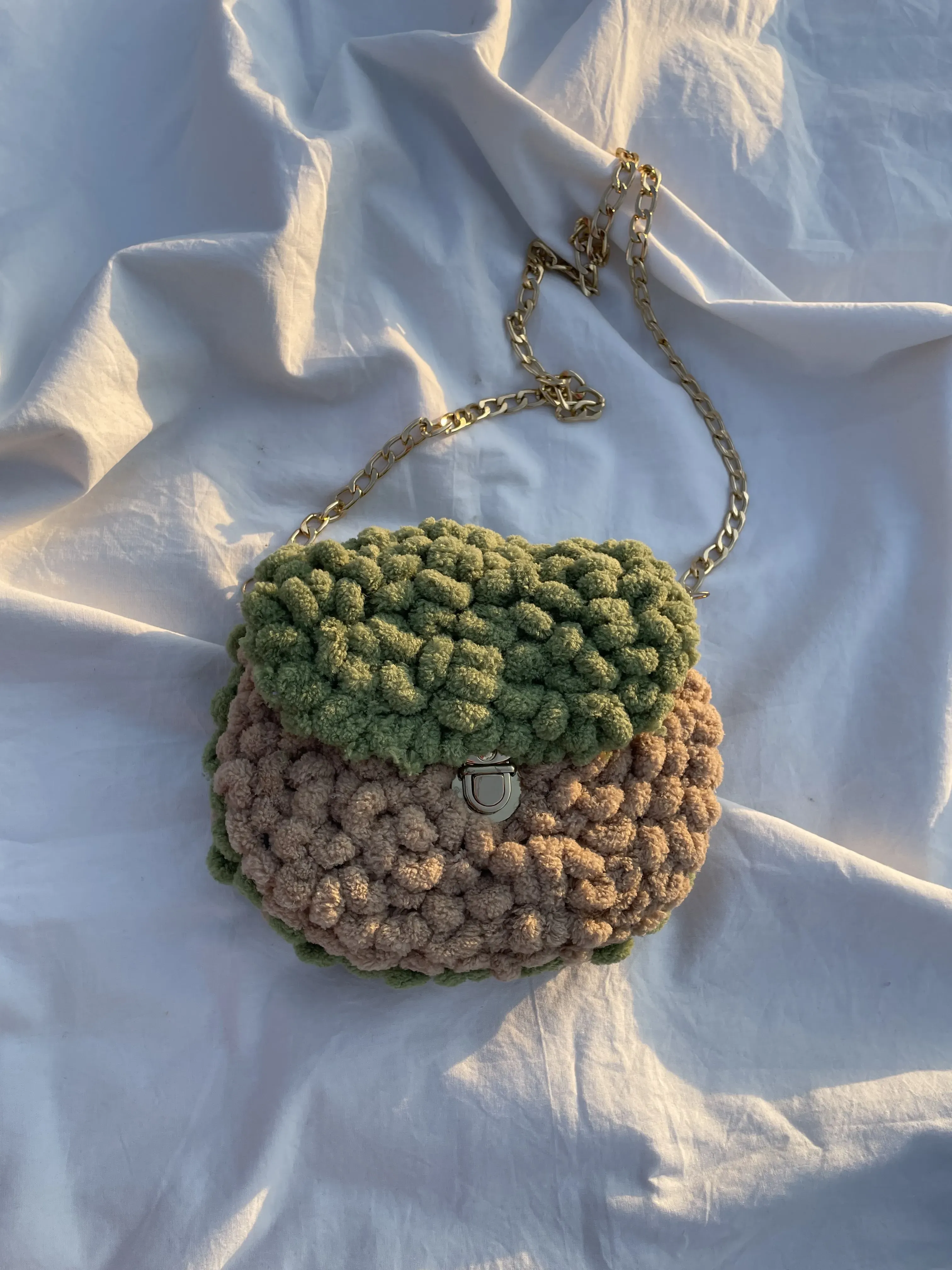 Green and Beige Colored Plush Yarn Knitted Chain Strap Flap Bag