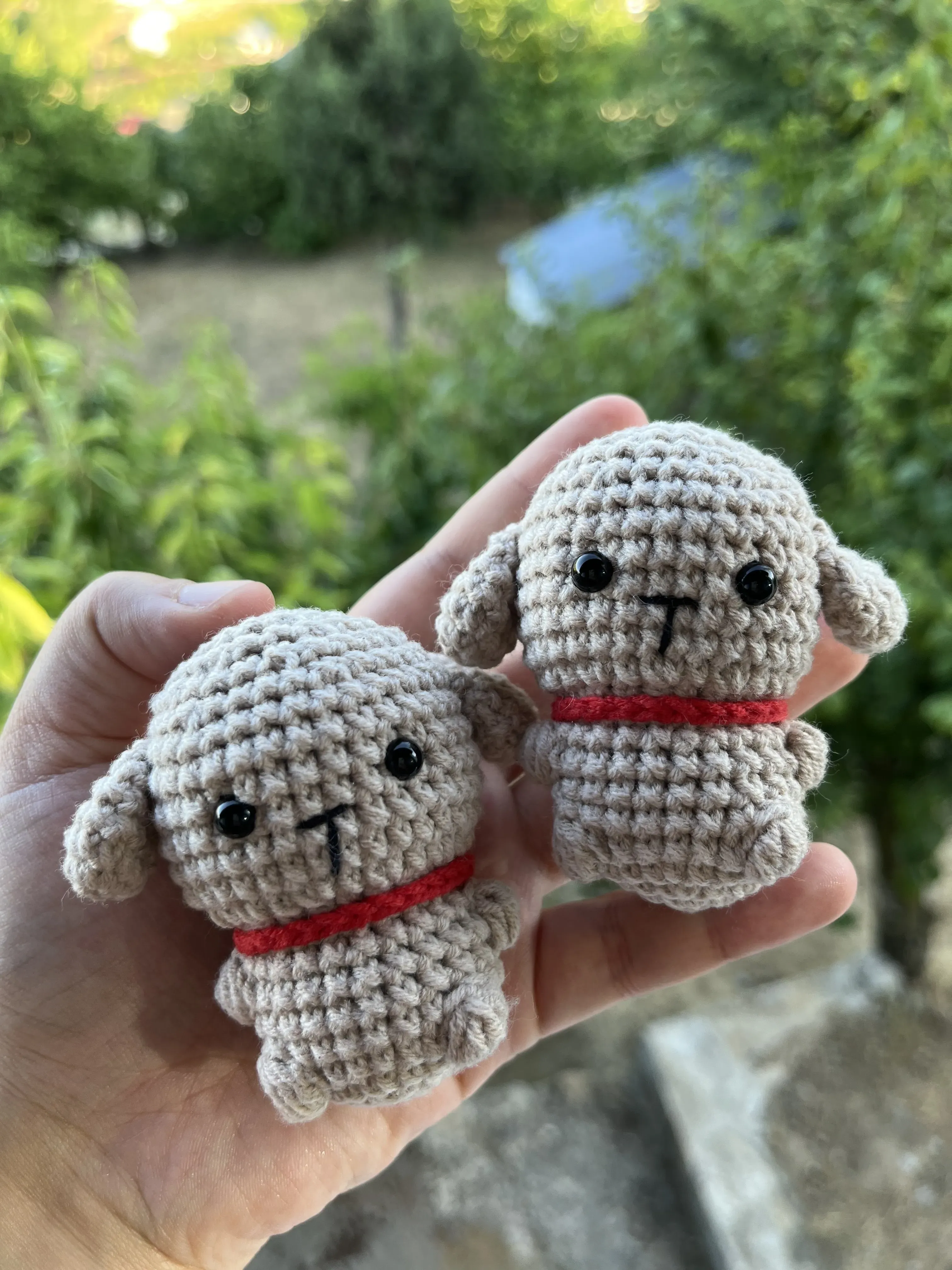 Woven Dog Amigurumi Keychain - Handmade Decorative Keychain Set